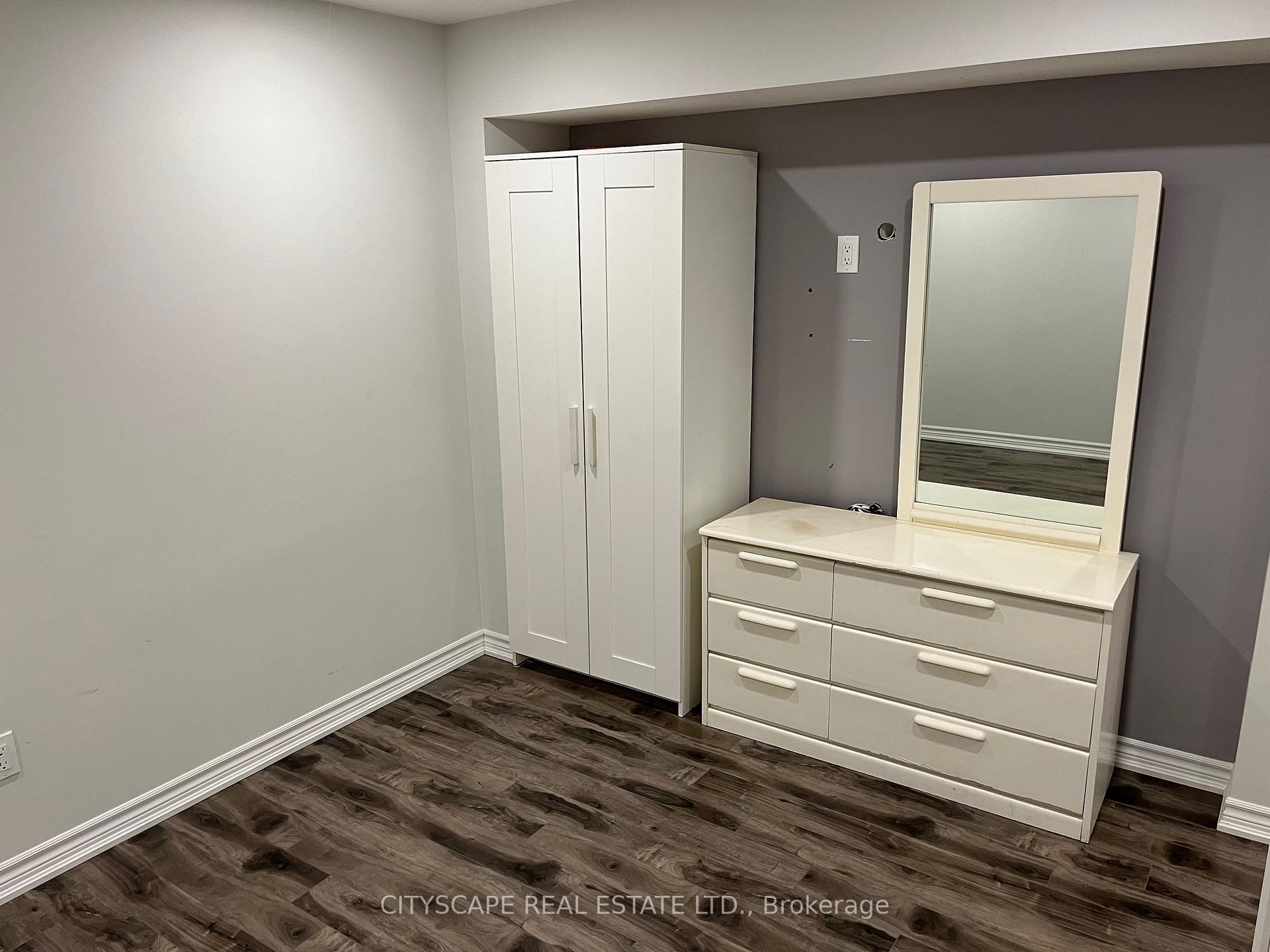 Photo 6 of 27 Seafair Crescent, Brampton, Fletcher's West — HOMEH