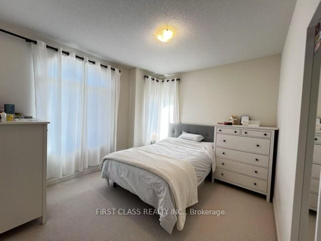 Photo 10 of 126 Chouinard Way, Aurora, Rural Aurora — HOMEH