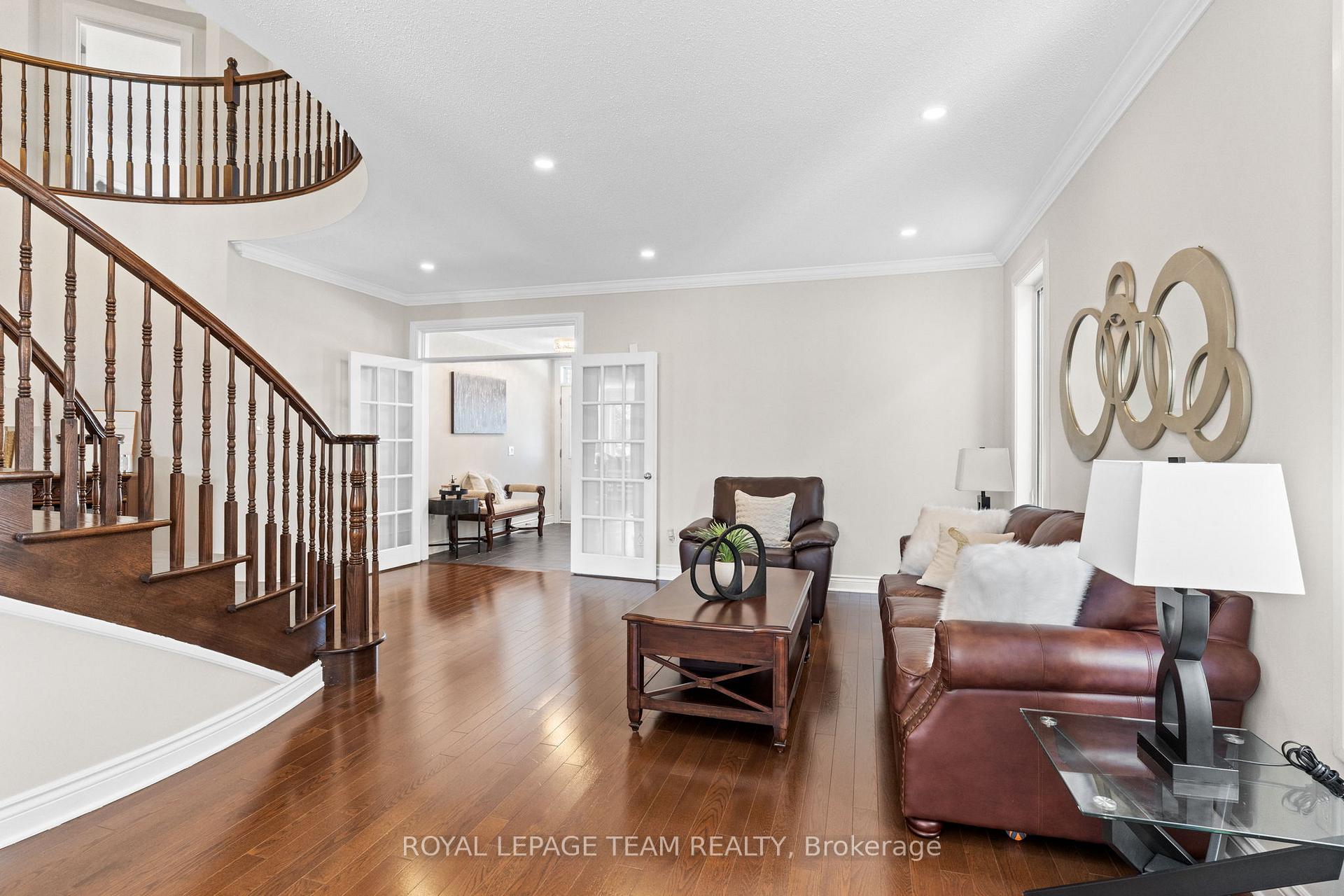 Photo 8 of 655 New Liskeard Crescent, Ottawa, Barrhaven - Strandherd — HOMEH