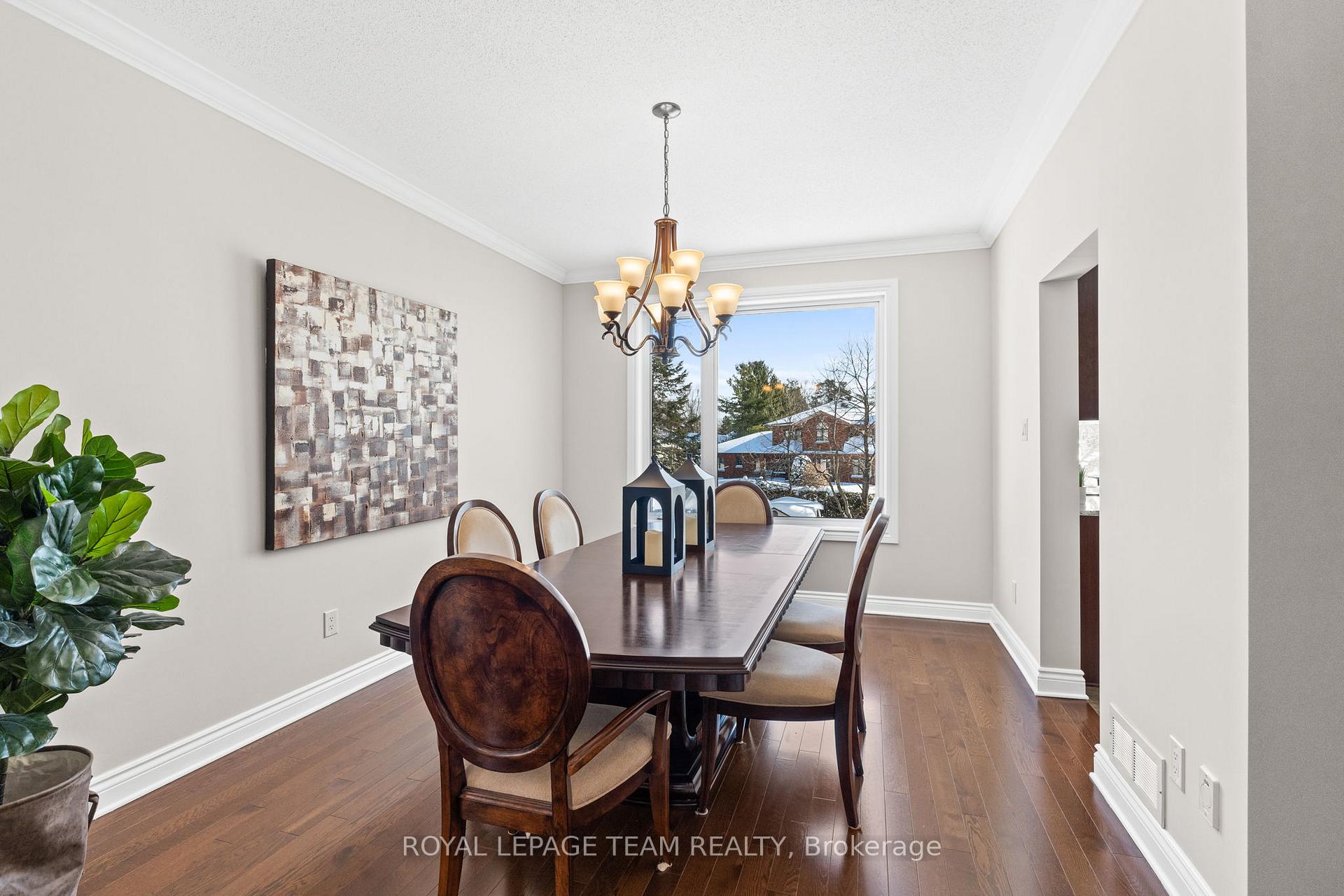 Photo 9 of 655 New Liskeard Crescent, Ottawa, Barrhaven - Strandherd — HOMEH