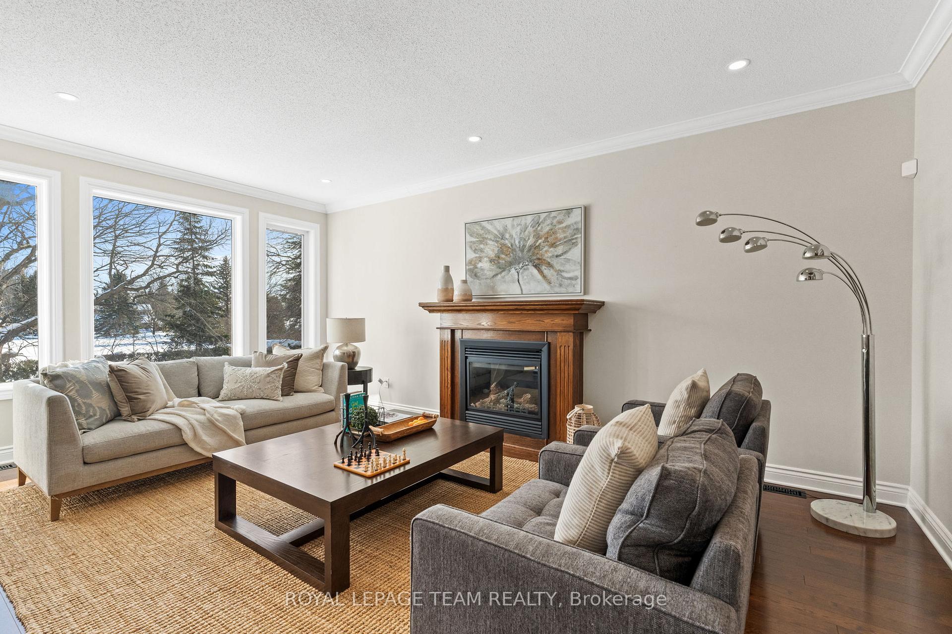 Photo 10 of 655 New Liskeard Crescent, Ottawa, Barrhaven - Strandherd — HOMEH