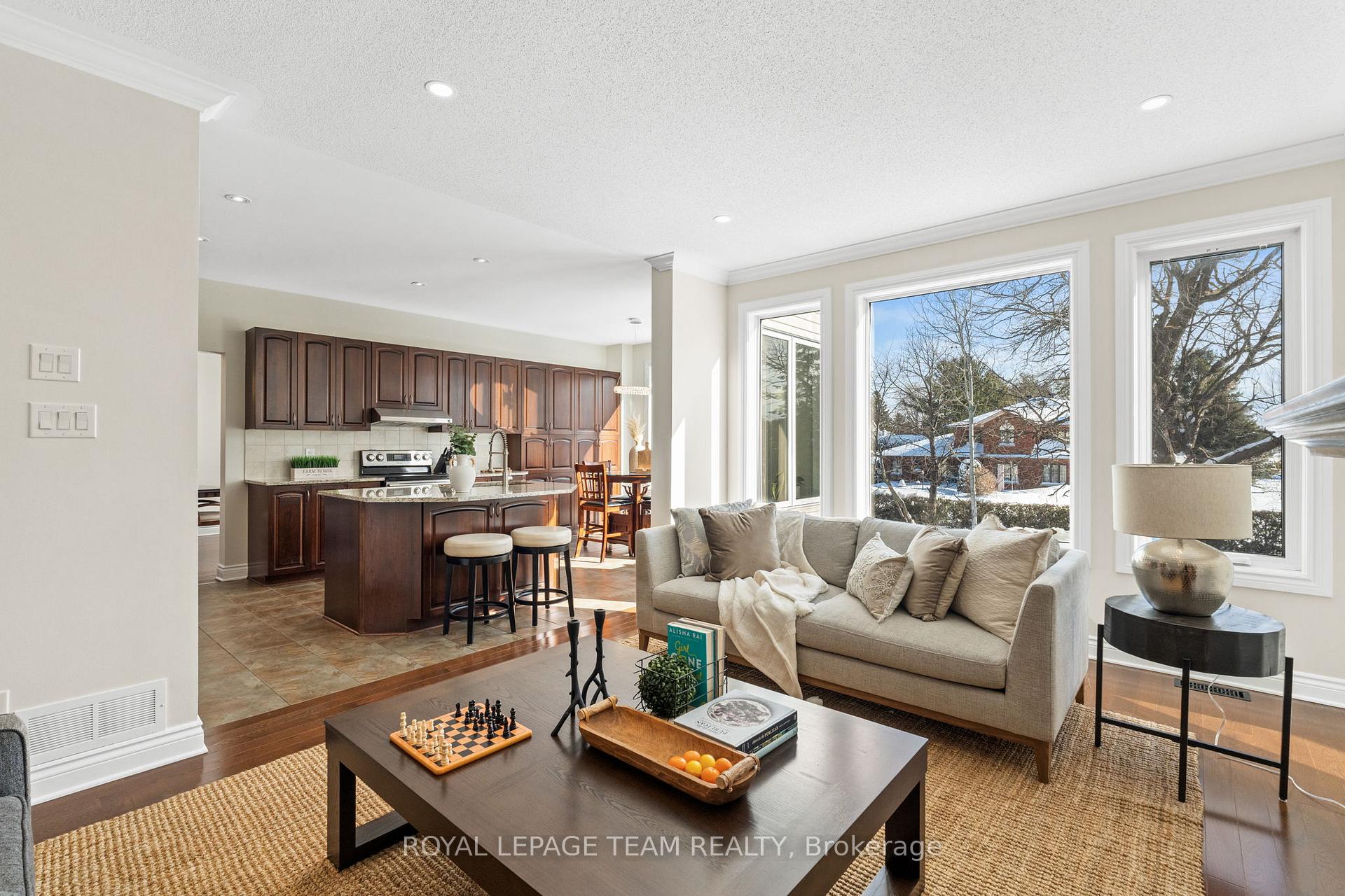 Photo 12 of 655 New Liskeard Crescent, Ottawa, Barrhaven - Strandherd — HOMEH