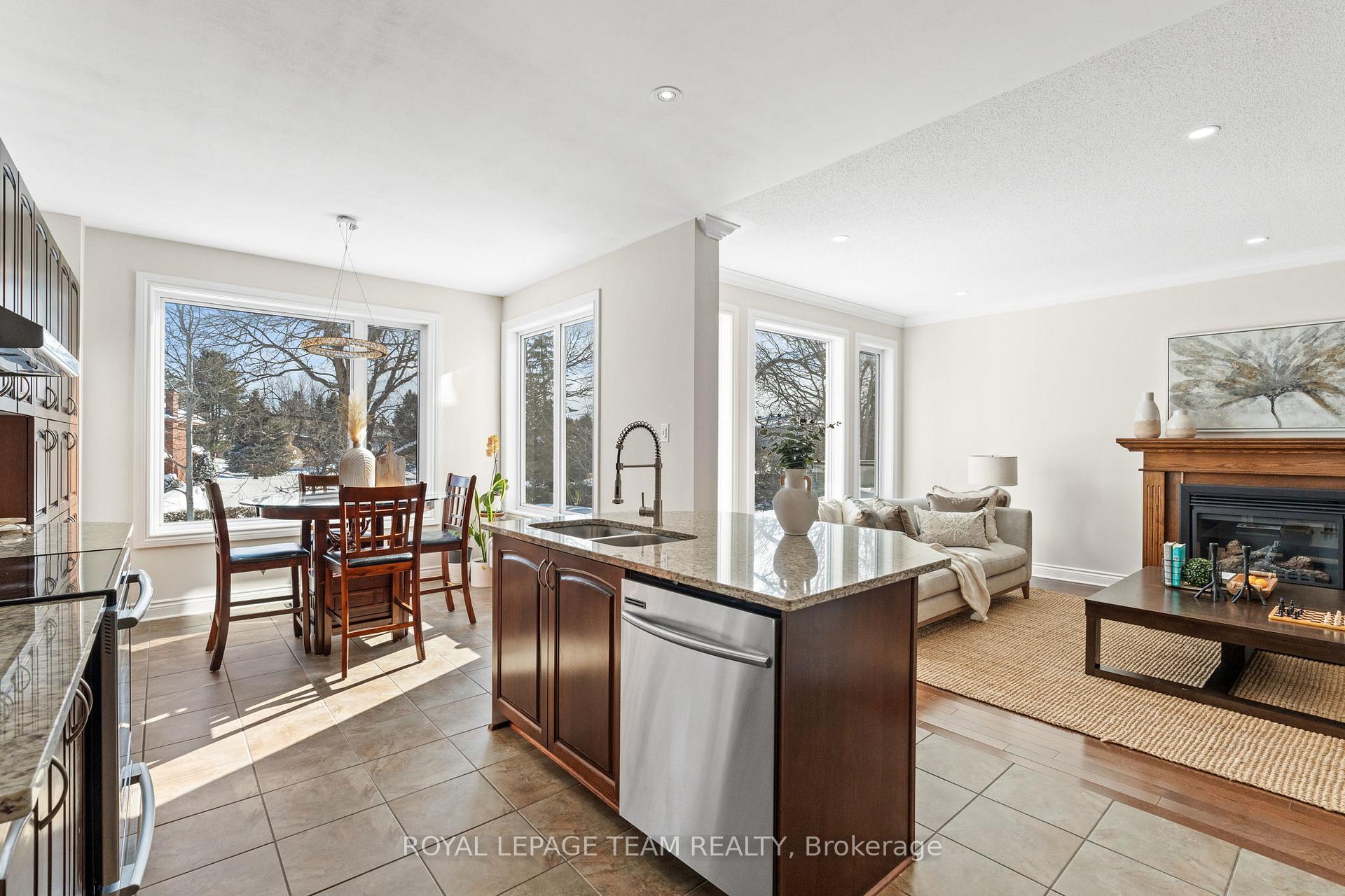 Photo 13 of 655 New Liskeard Crescent, Ottawa, Barrhaven - Strandherd — HOMEH