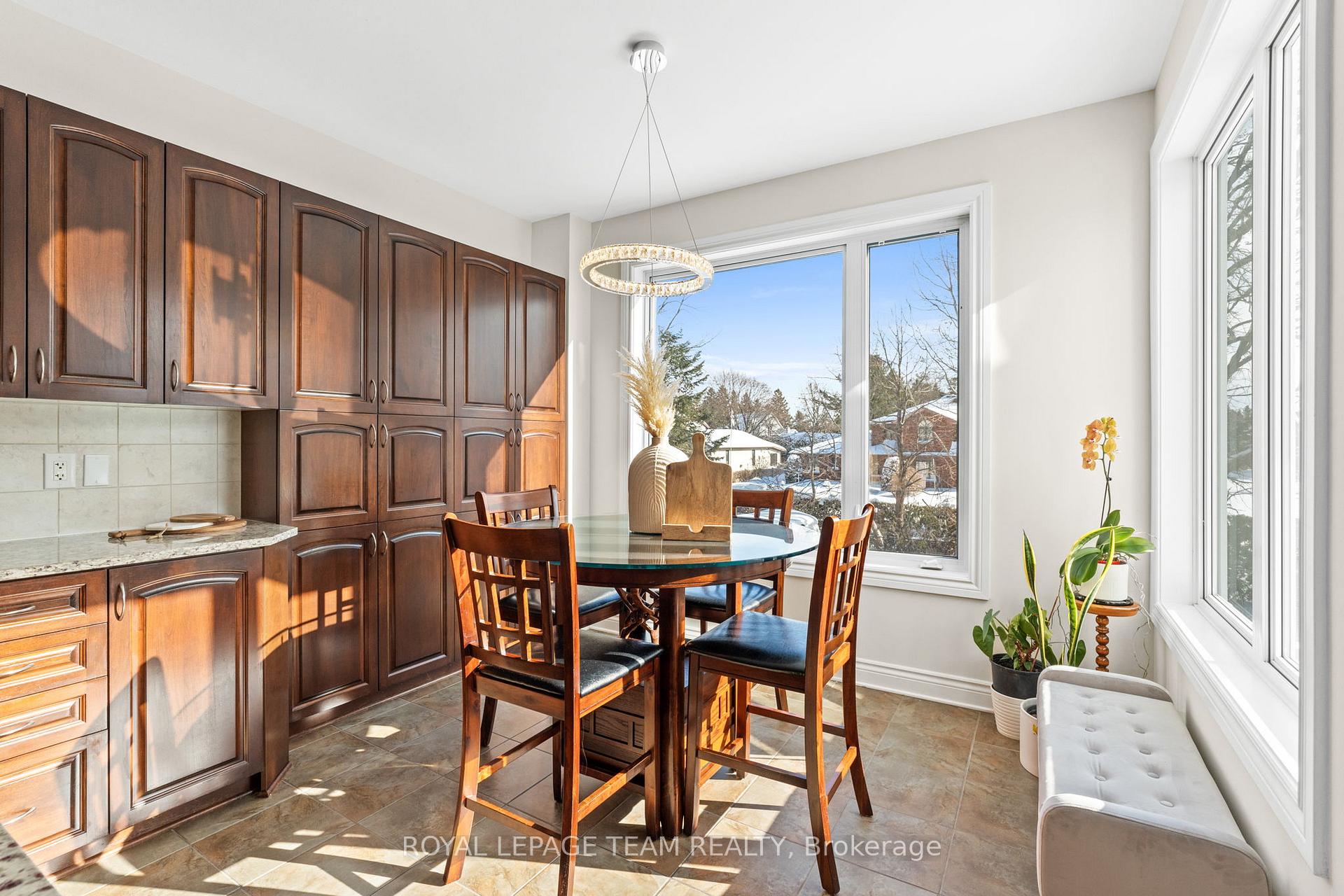 Photo 15 of 655 New Liskeard Crescent, Ottawa, Barrhaven - Strandherd — HOMEH