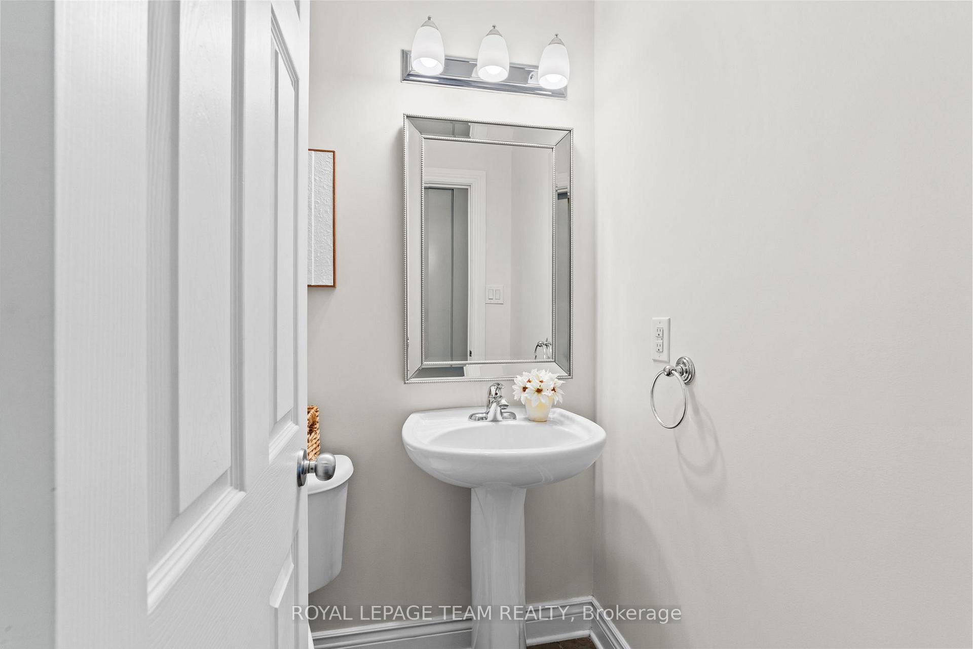 Photo 17 of 655 New Liskeard Crescent, Ottawa, Barrhaven - Strandherd — HOMEH