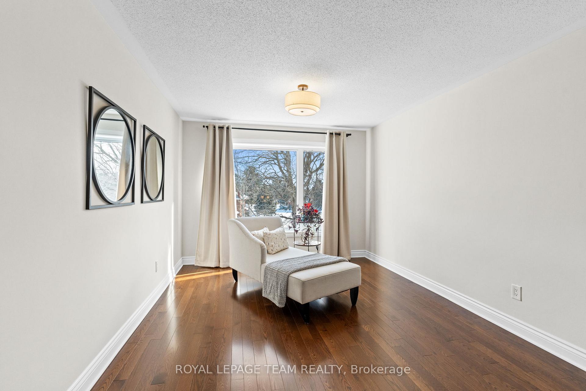 Photo 21 of 655 New Liskeard Crescent, Ottawa, Barrhaven - Strandherd — HOMEH