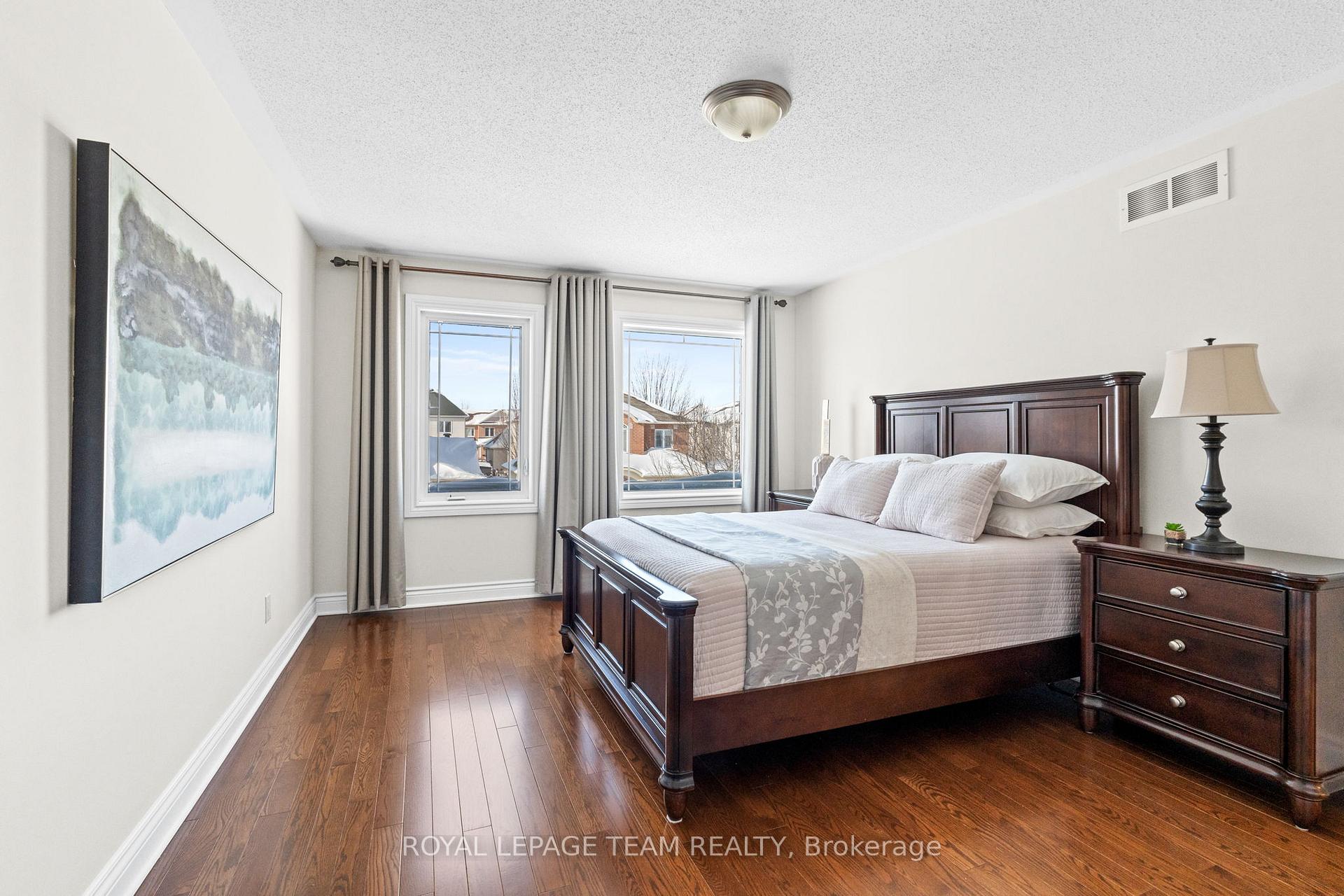 Photo 25 of 655 New Liskeard Crescent, Ottawa, Barrhaven - Strandherd — HOMEH