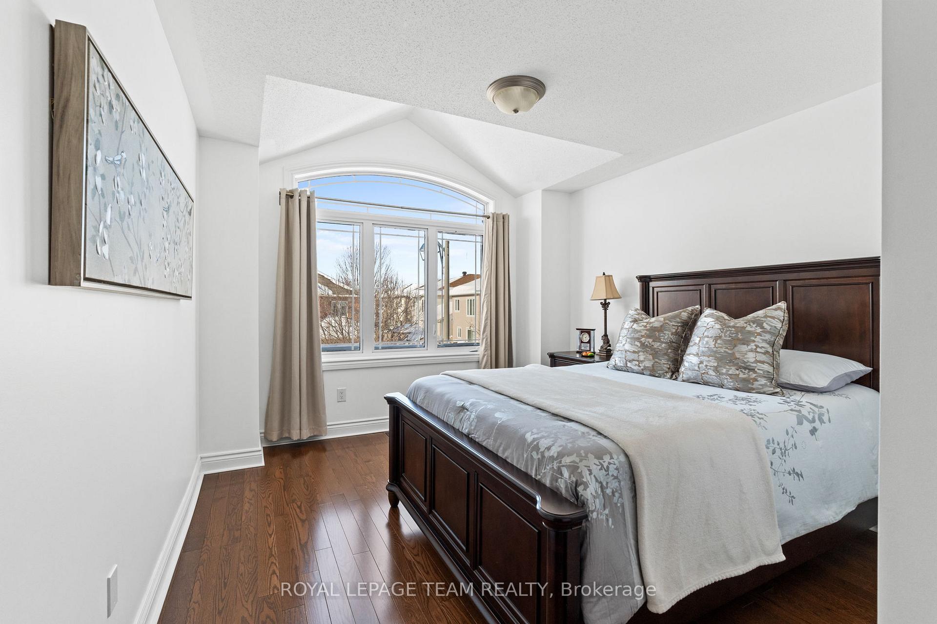 Photo 28 of 655 New Liskeard Crescent, Ottawa, Barrhaven - Strandherd — HOMEH