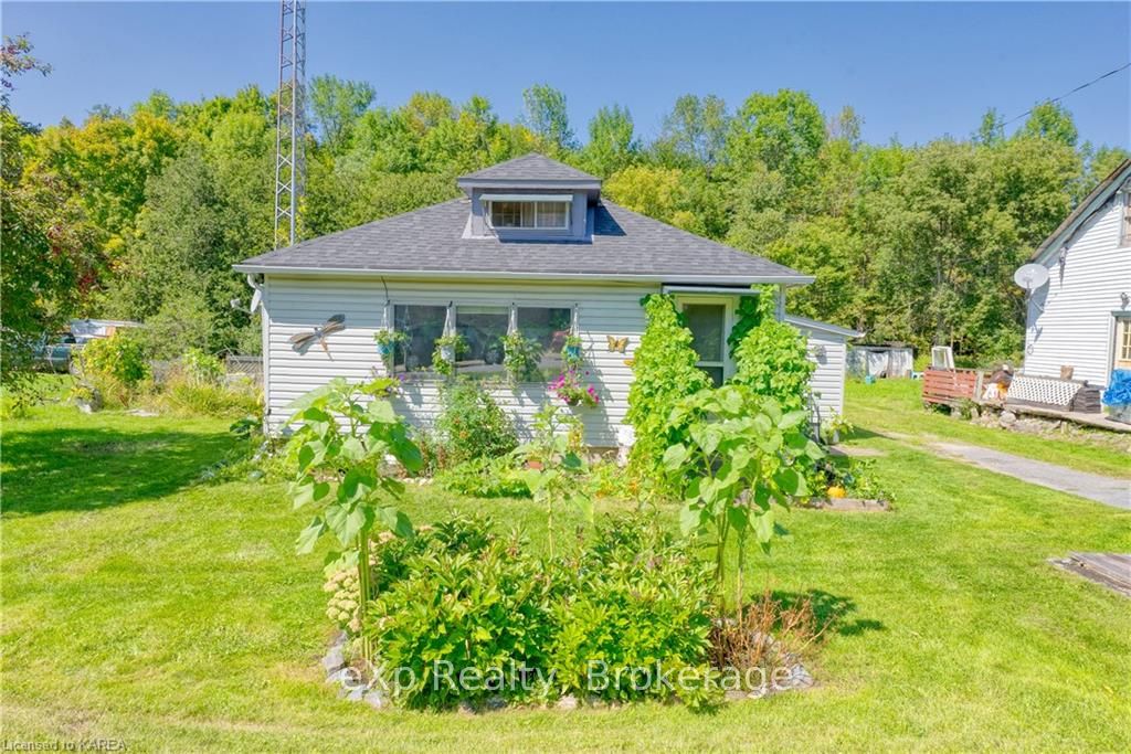 Photo 2 of 1018 Queen Street, Frontenac, Frontenac Centre — HOMEH