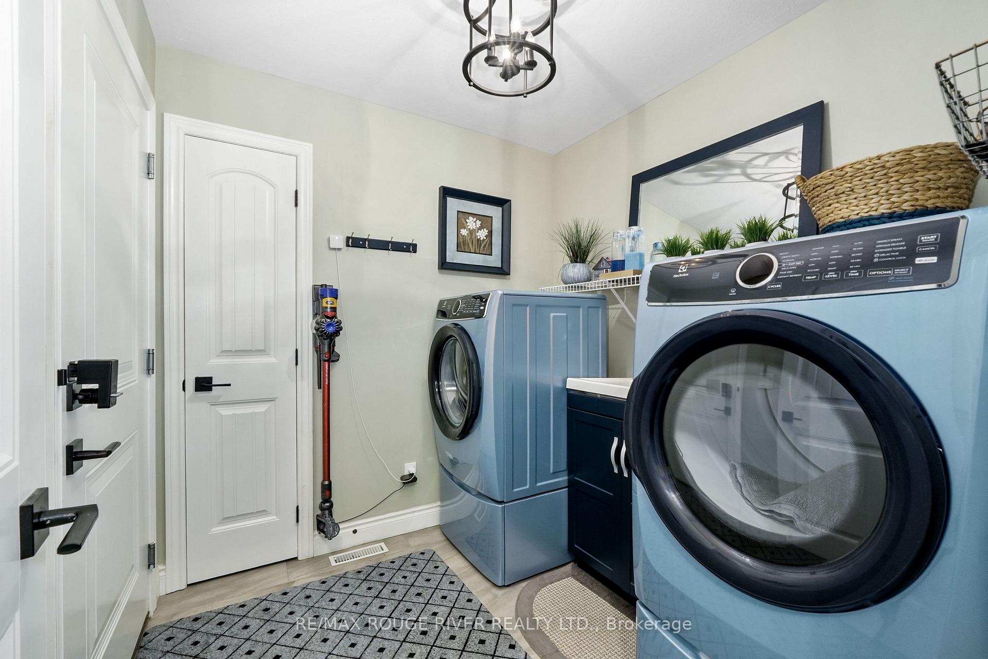 Photo 23 of 40 Cortland Way, Brighton — HOMEH
