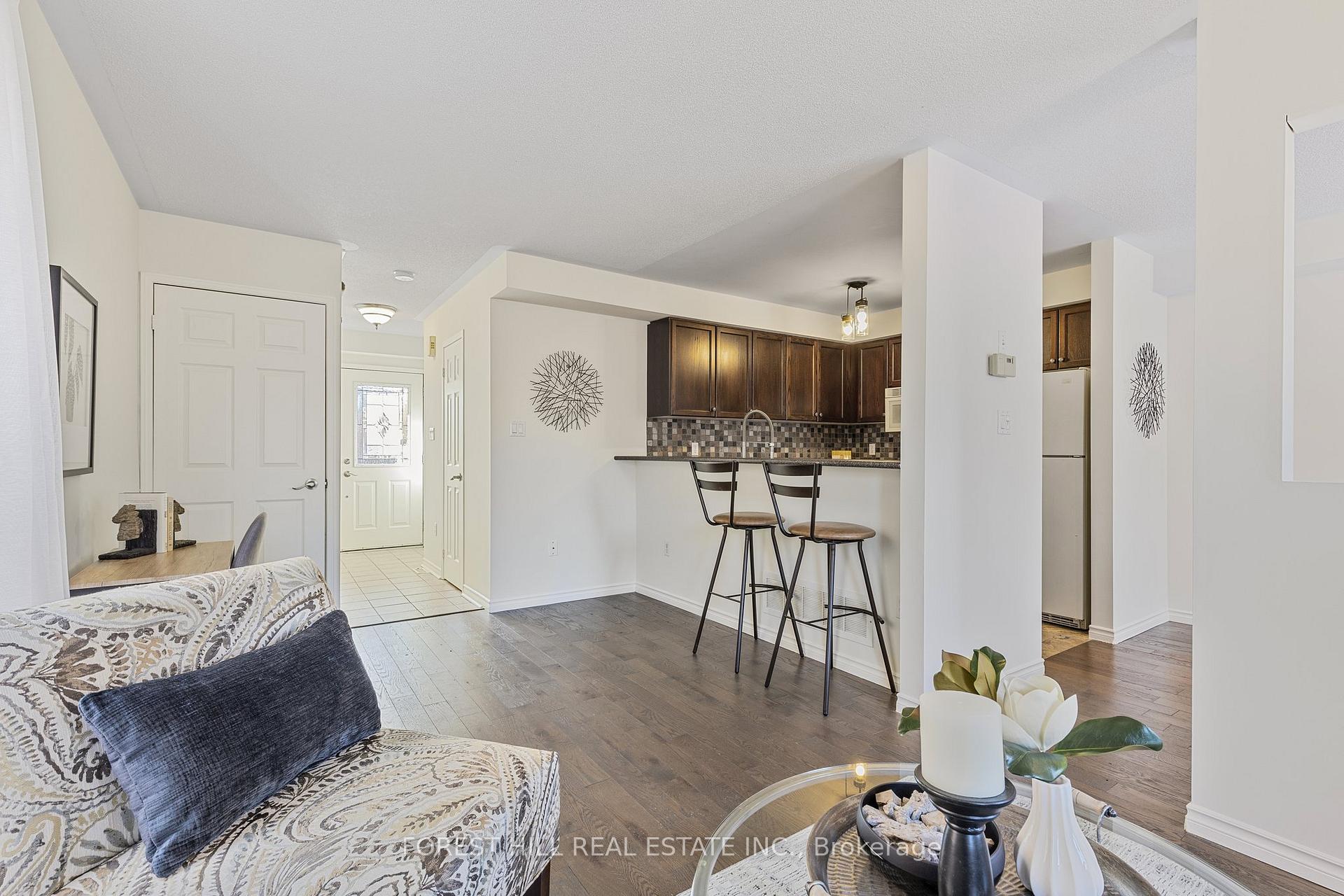 Photo 8 of 24 Gadwall Avenue, Barrie, Painswick South — HOMEH
