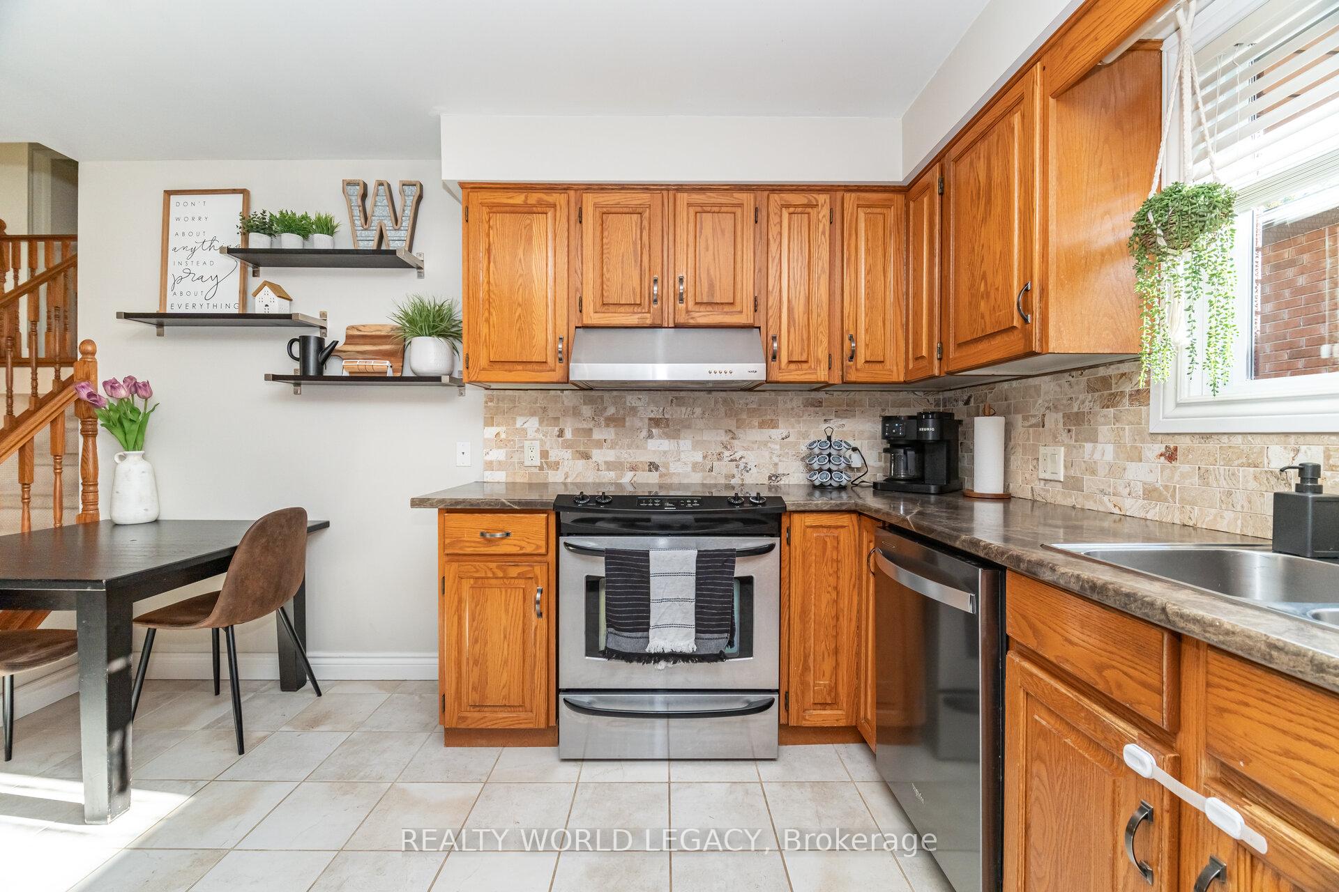 Photo 20 of 33 Morton Avenue, Hamilton, Dundas — HOMEH