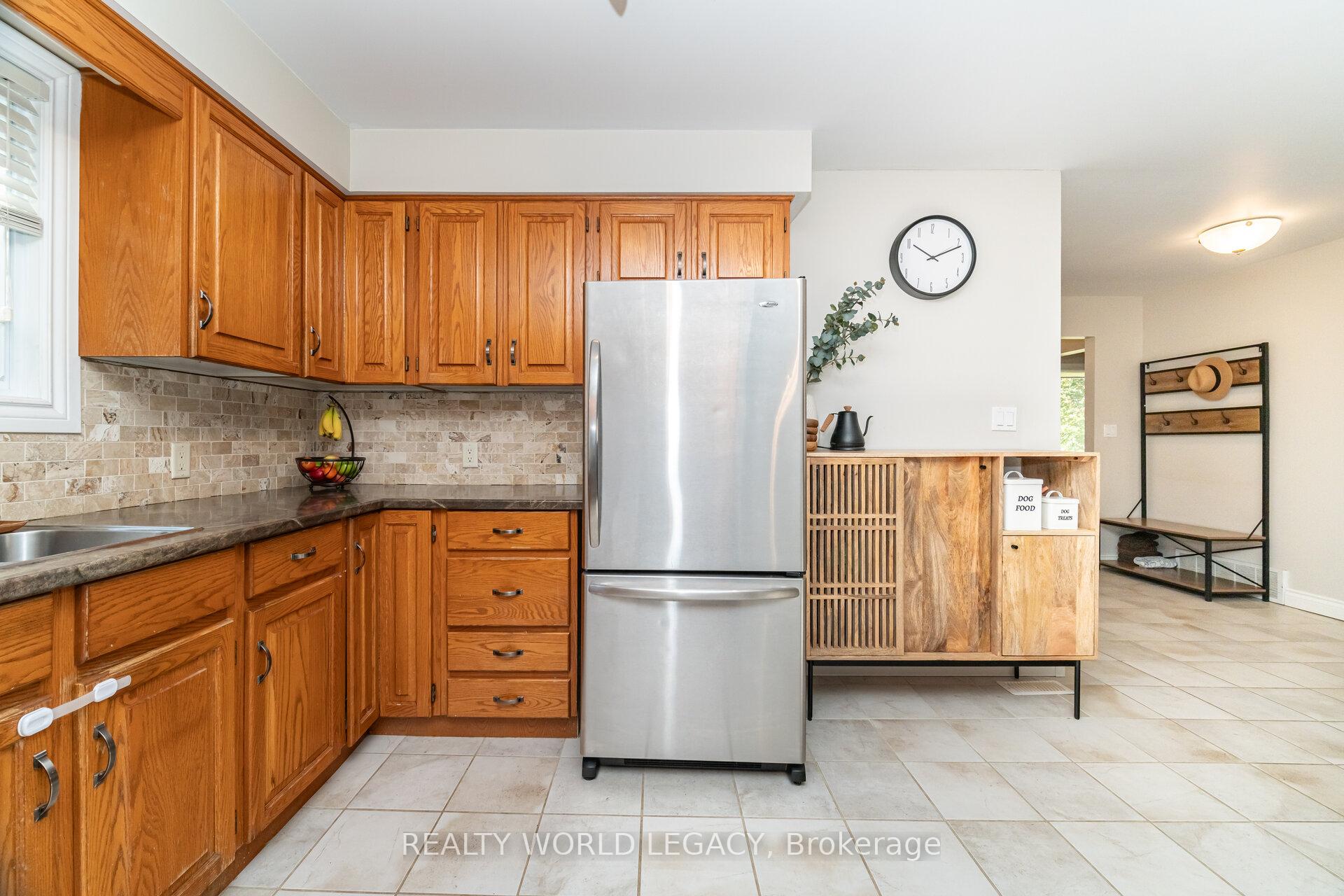 Photo 21 of 33 Morton Avenue, Hamilton, Dundas — HOMEH