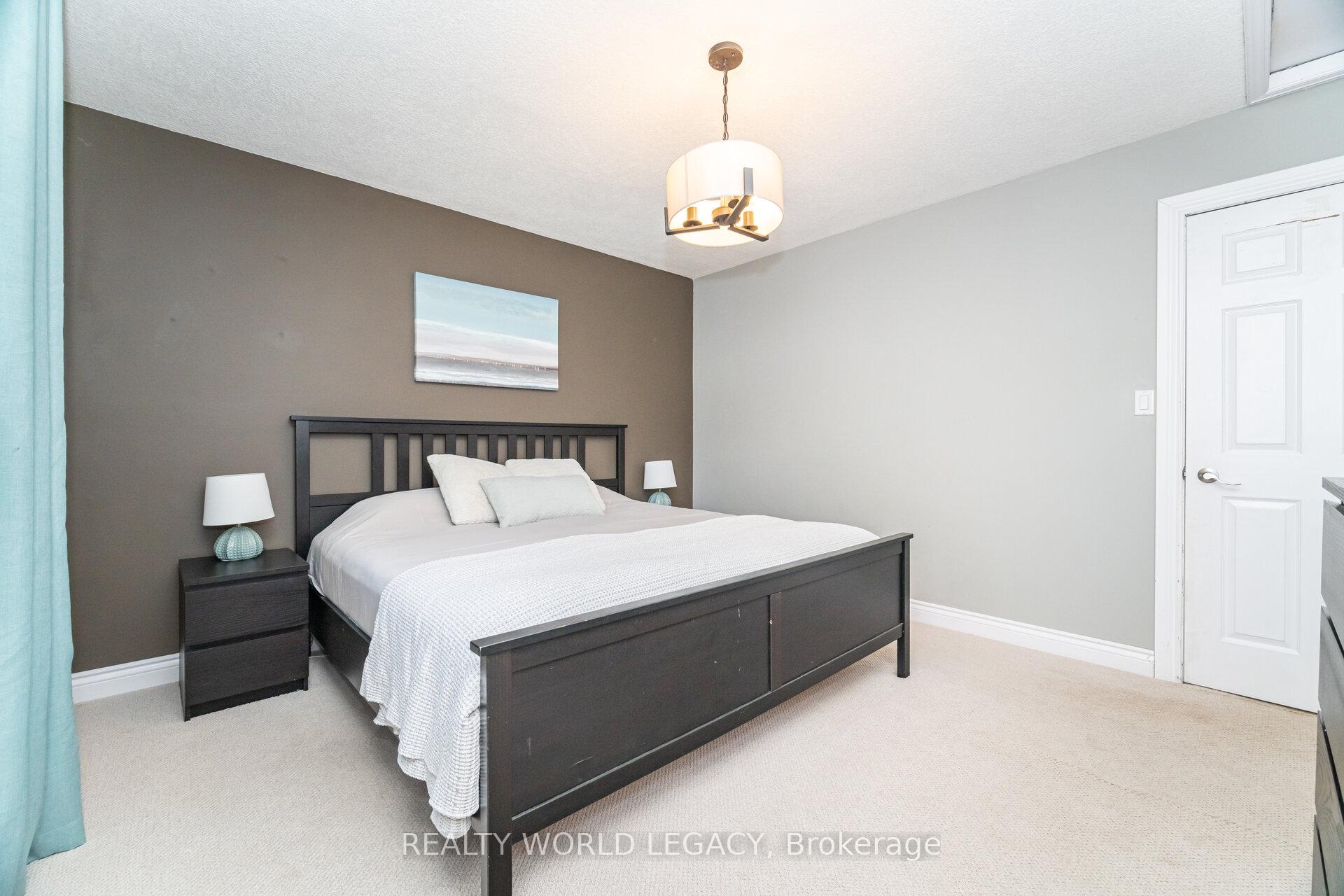 Photo 24 of 33 Morton Avenue, Hamilton, Dundas — HOMEH