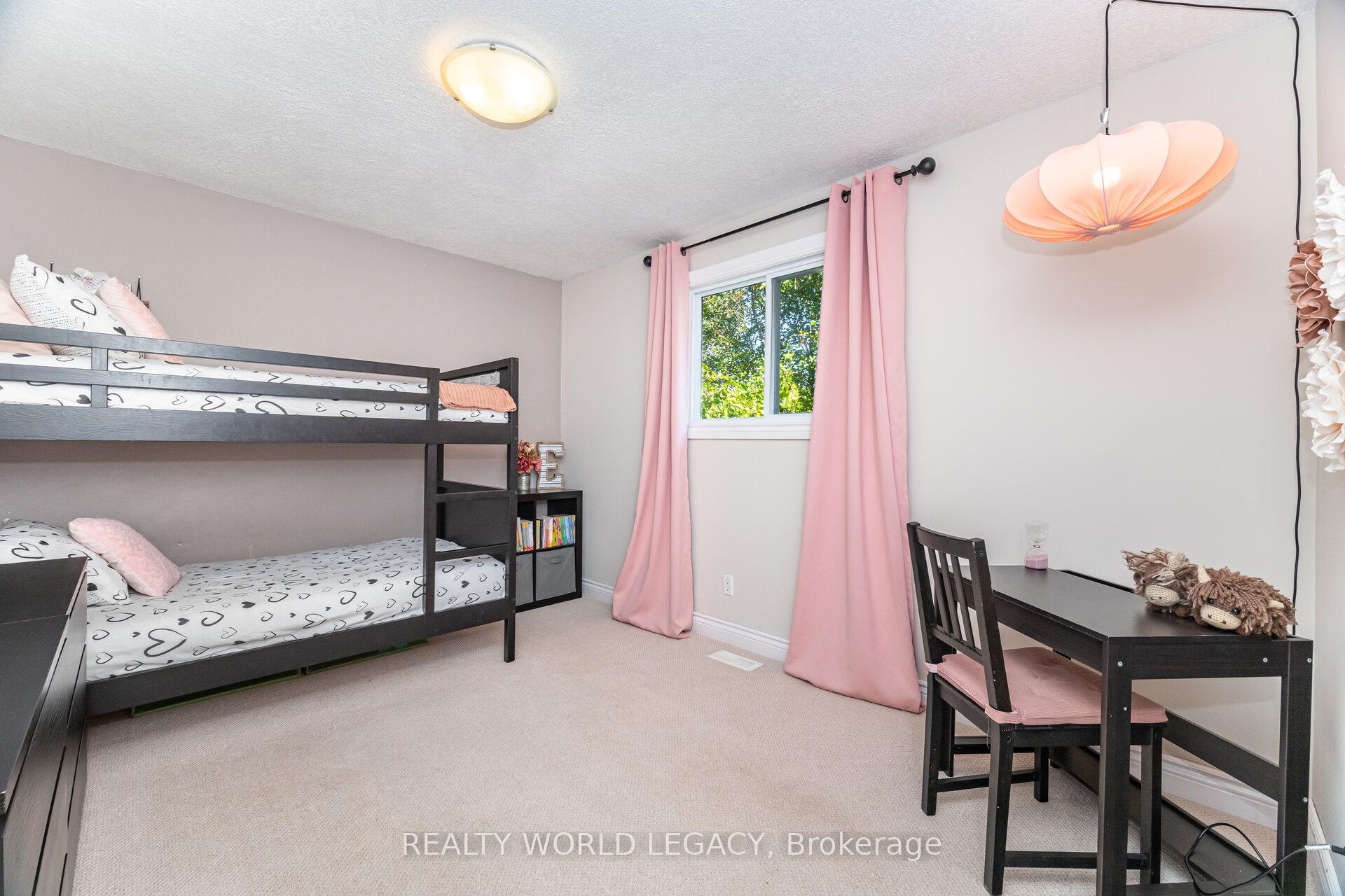 Photo 25 of 33 Morton Avenue, Hamilton, Dundas — HOMEH