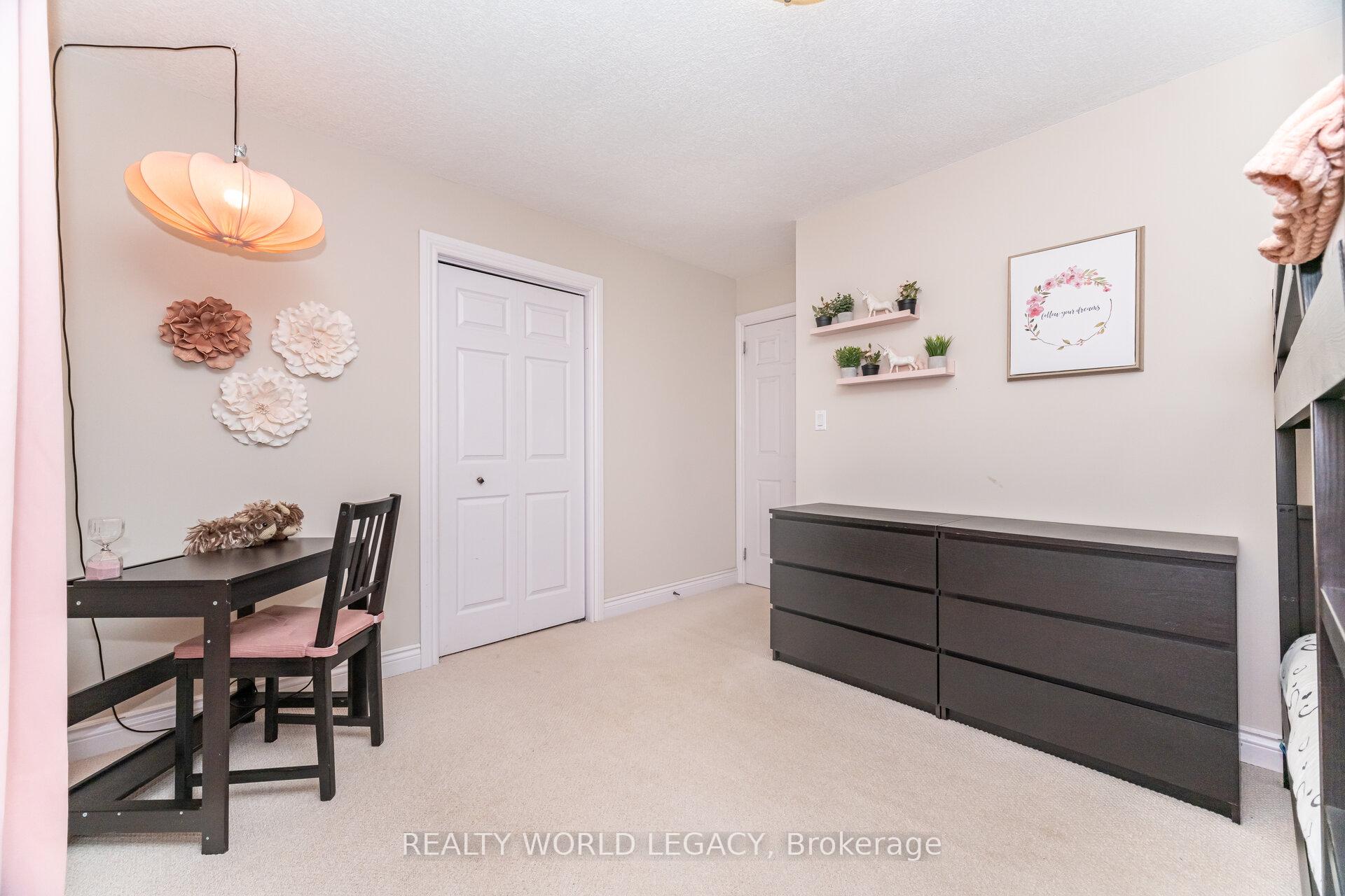 Photo 26 of 33 Morton Avenue, Hamilton, Dundas — HOMEH