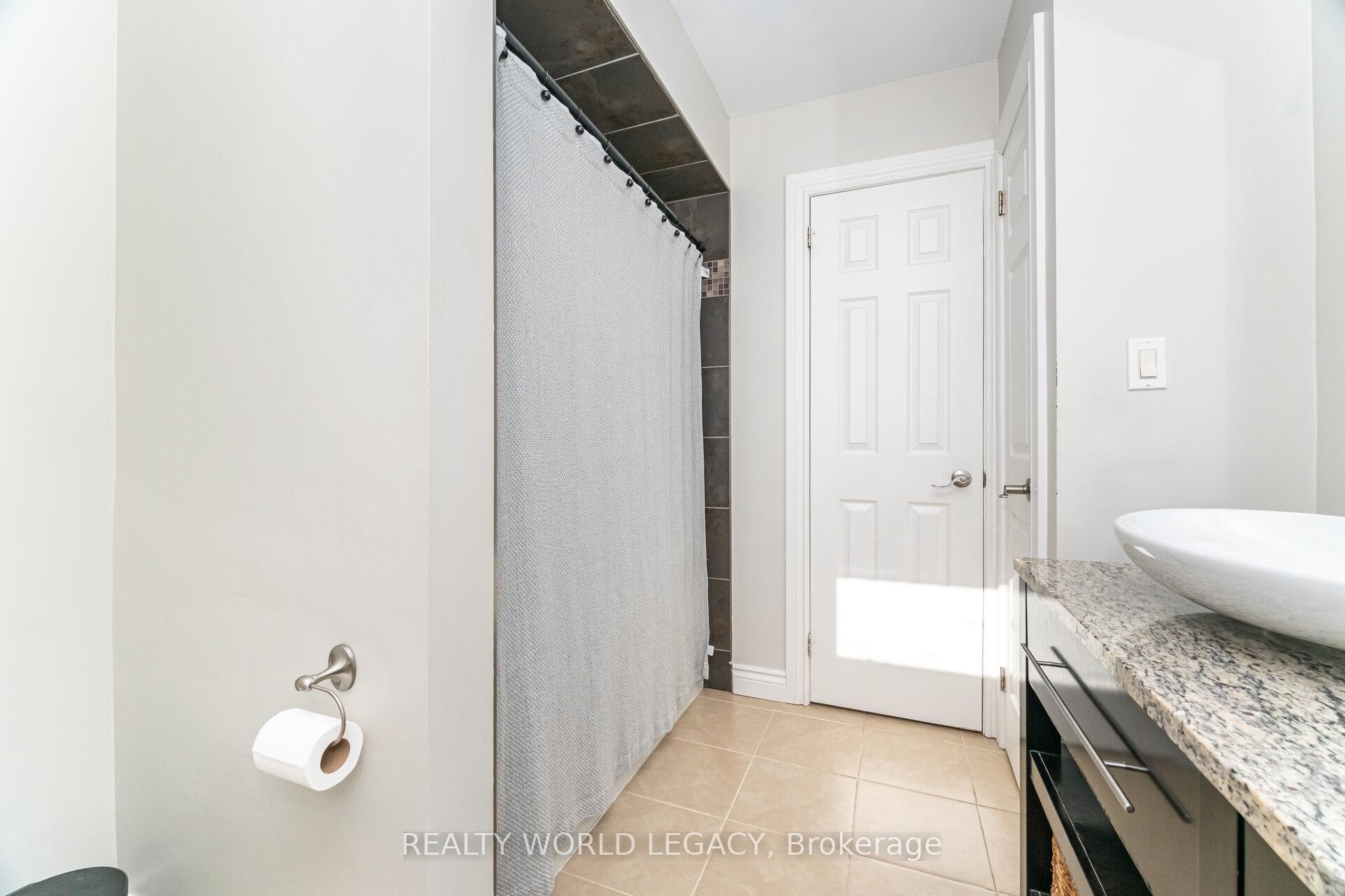 Photo 30 of 33 Morton Avenue, Hamilton, Dundas — HOMEH