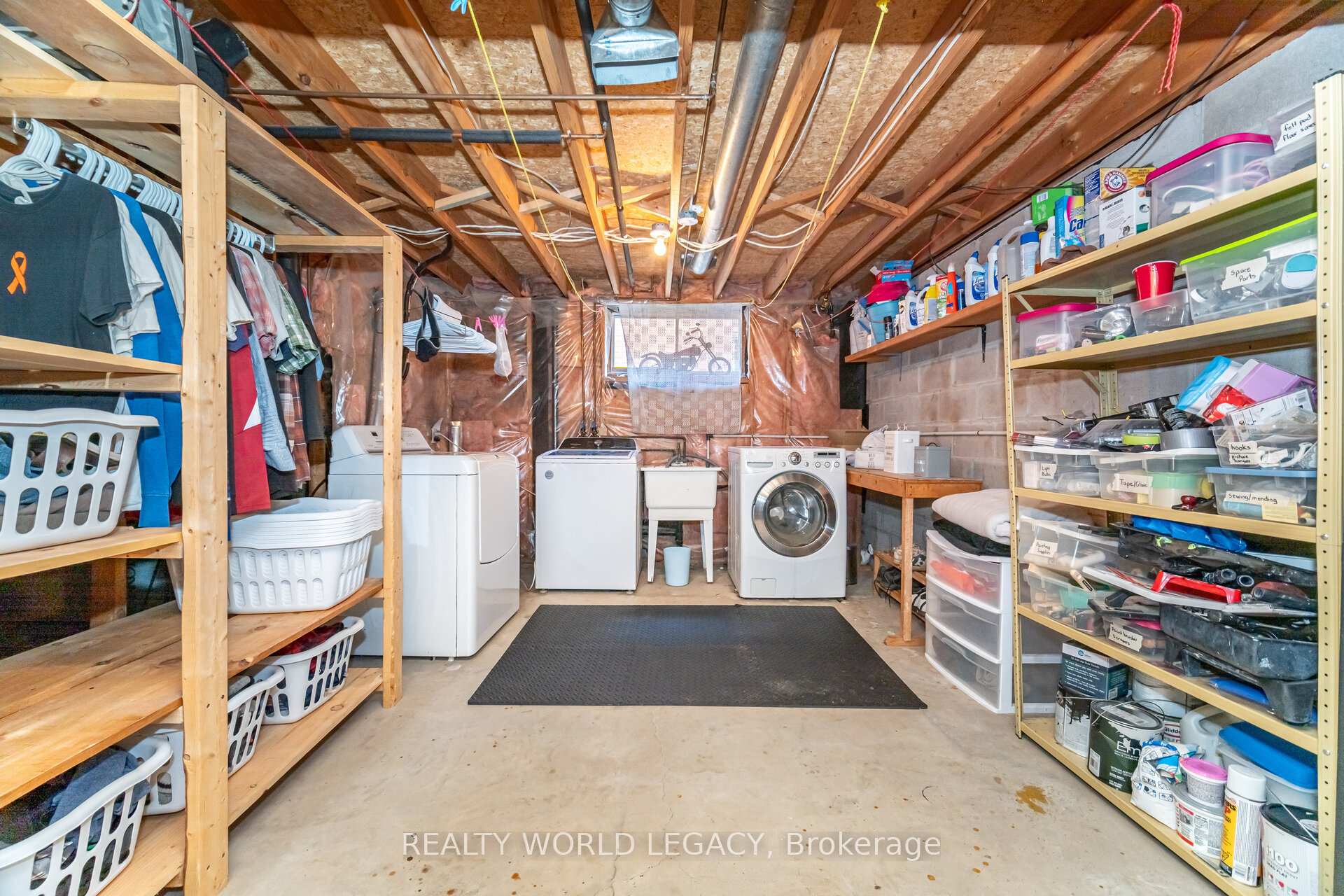 Photo 42 of 33 Morton Avenue, Hamilton, Dundas — HOMEH
