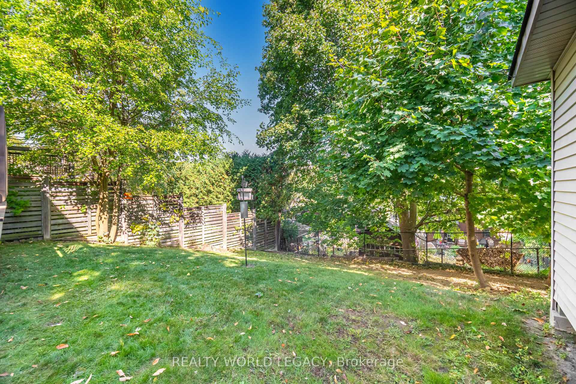 Photo 45 of 33 Morton Avenue, Hamilton, Dundas — HOMEH
