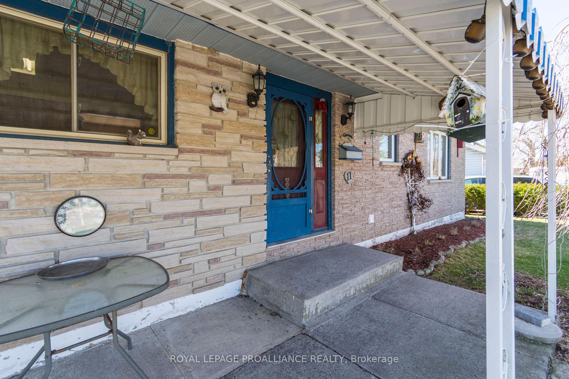 Photo 2 of 11 McFarland Drive, Belleville, Belleville Ward — HOMEH
