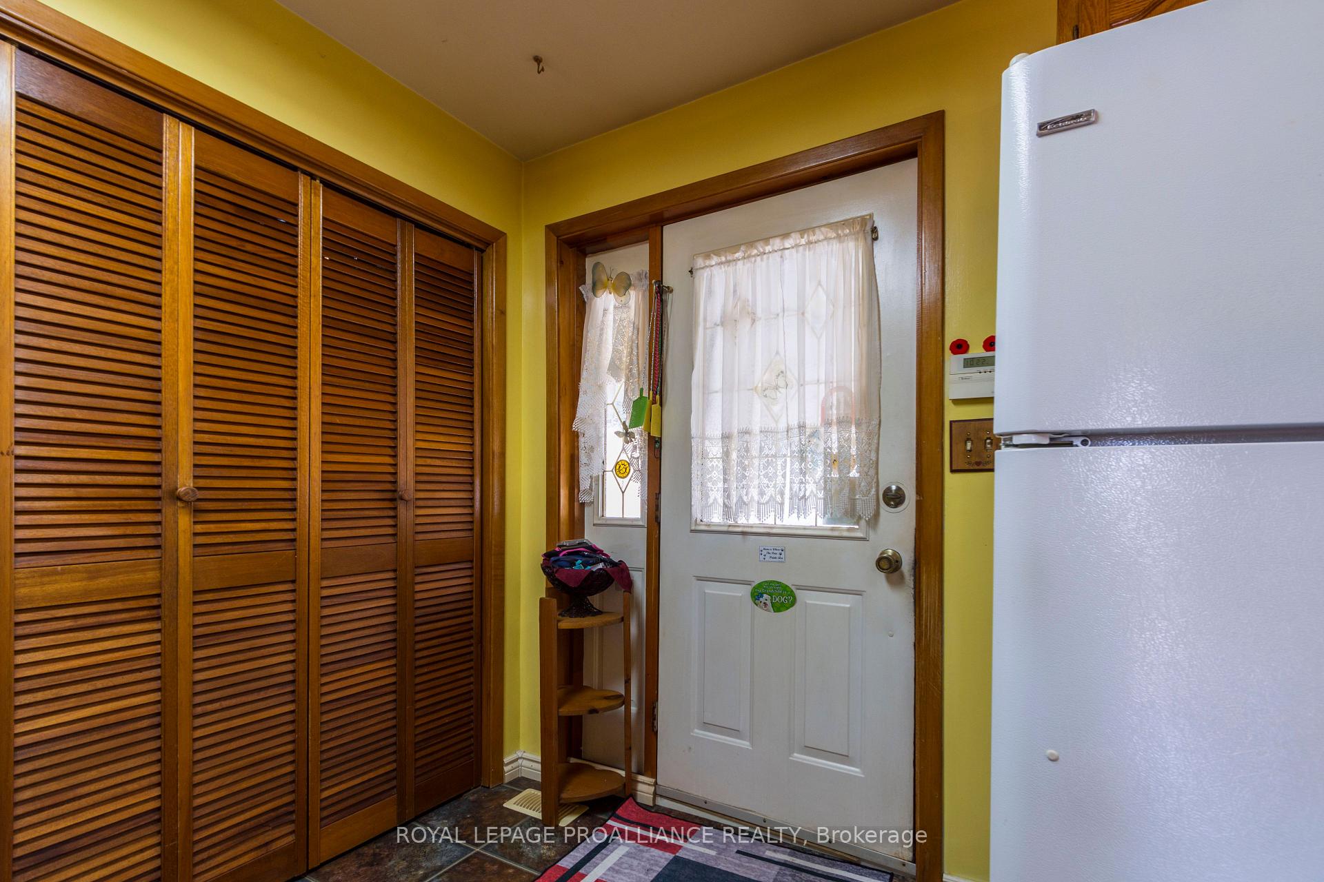 Photo 4 of 11 McFarland Drive, Belleville, Belleville Ward — HOMEH