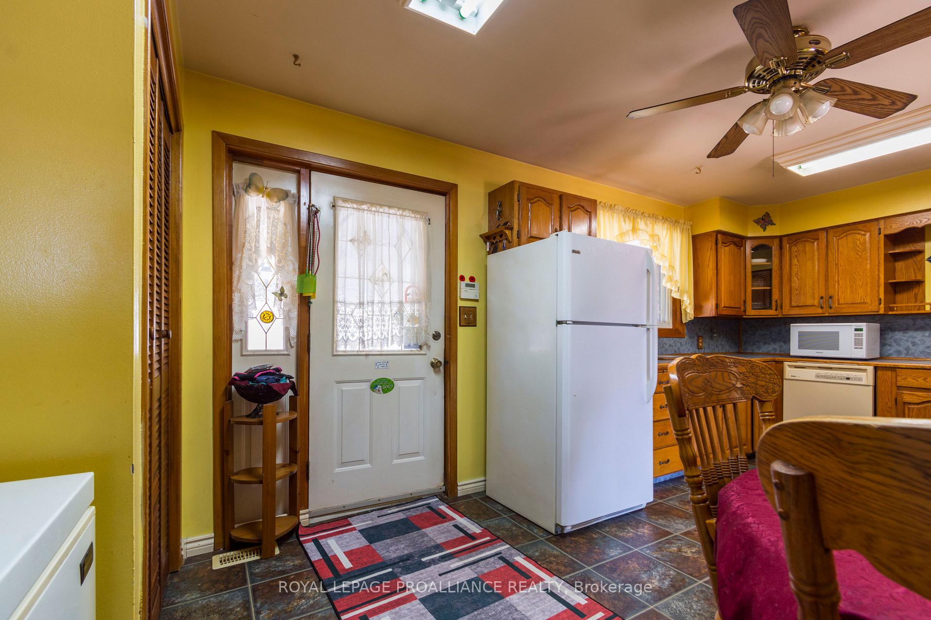 Photo 5 of 11 McFarland Drive, Belleville, Belleville Ward — HOMEH