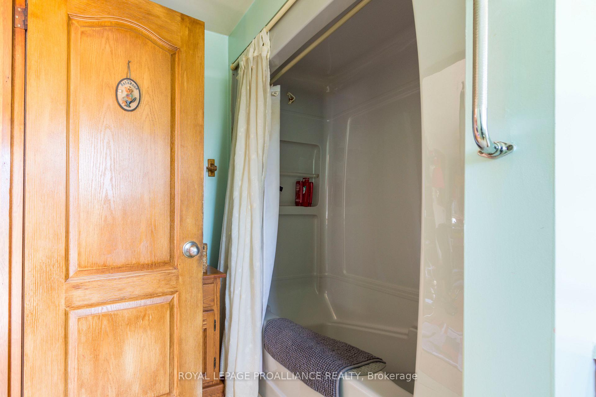 Photo 16 of 11 McFarland Drive, Belleville, Belleville Ward — HOMEH