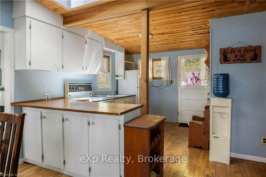 Photo 10 of 26 Woodside Lane, Frontenac, Frontenac South — HOMEH