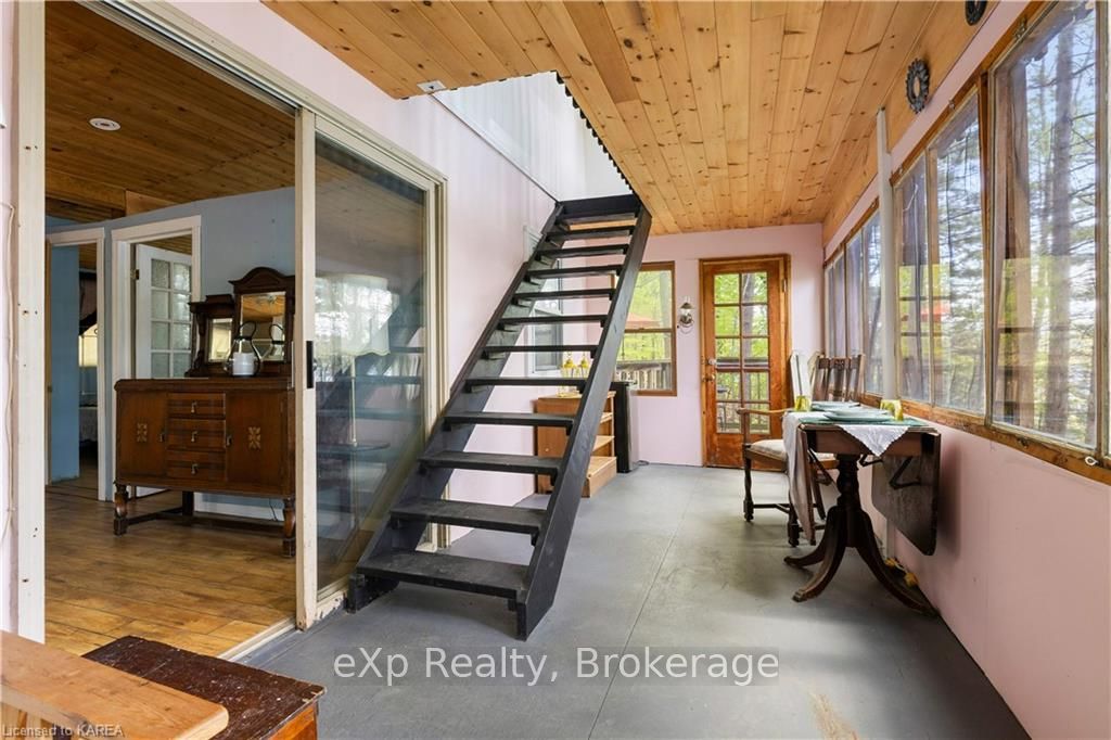 Photo 17 of 26 Woodside Lane, Frontenac, Frontenac South — HOMEH