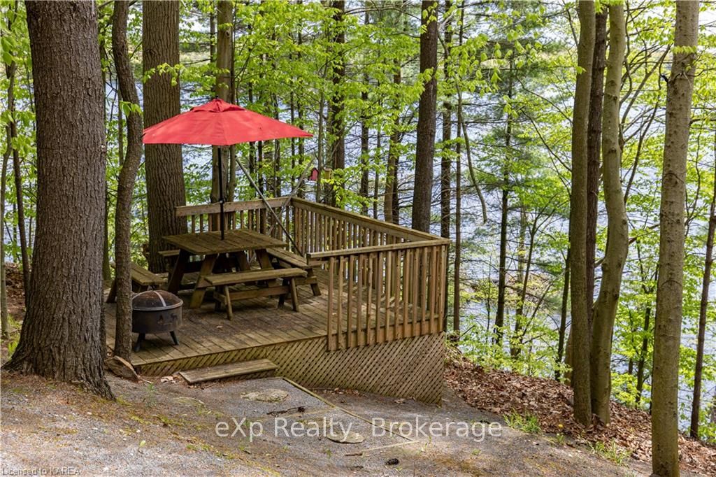 Photo 21 of 26 Woodside Lane, Frontenac, Frontenac South — HOMEH