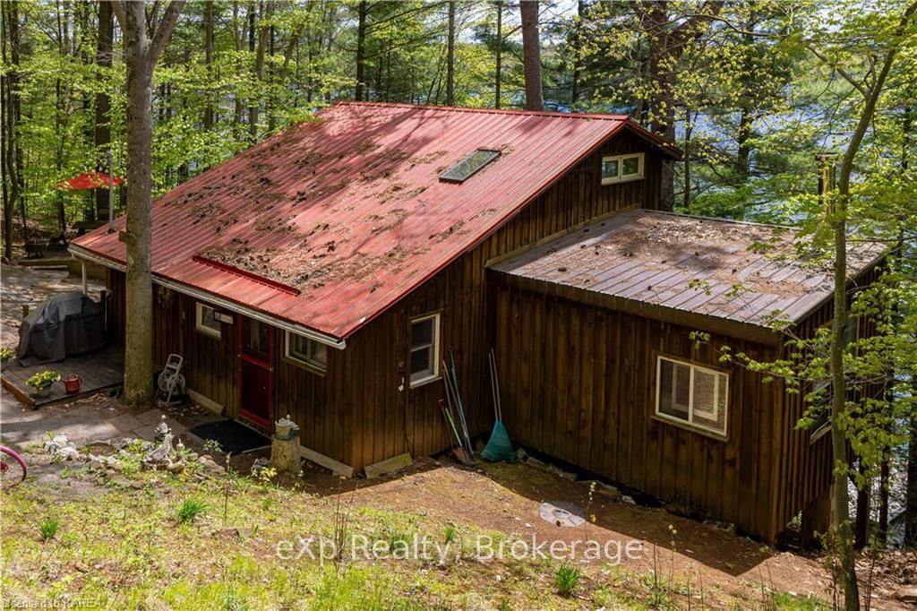 Photo 23 of 26 Woodside Lane, Frontenac, Frontenac South — HOMEH