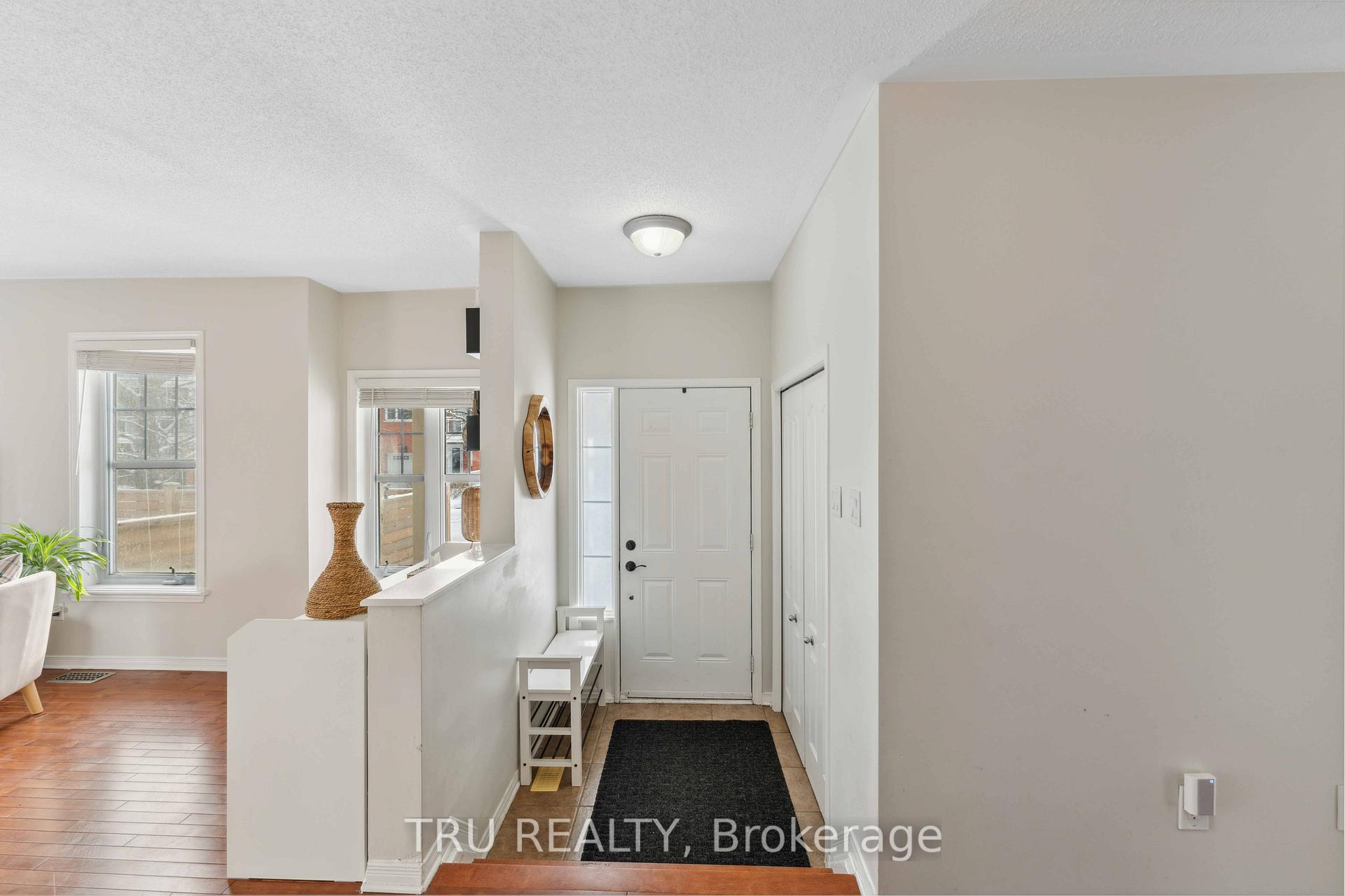 Photo 7 of 148 Prem Circle, Ottawa, Barrhaven - Cedargrove/Fraserdale — HOMEH