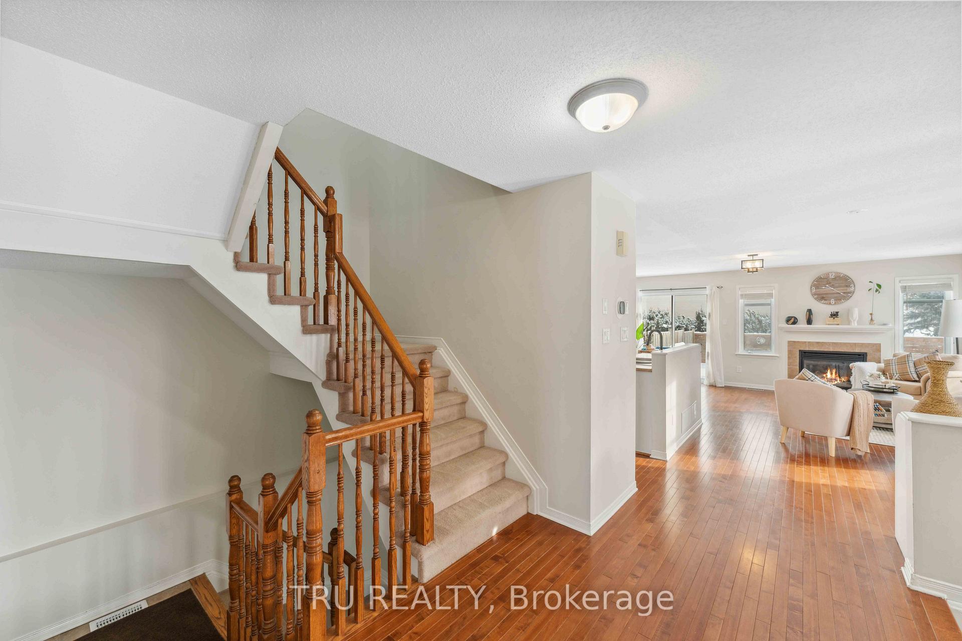 Photo 8 of 148 Prem Circle, Ottawa, Barrhaven - Cedargrove/Fraserdale — HOMEH