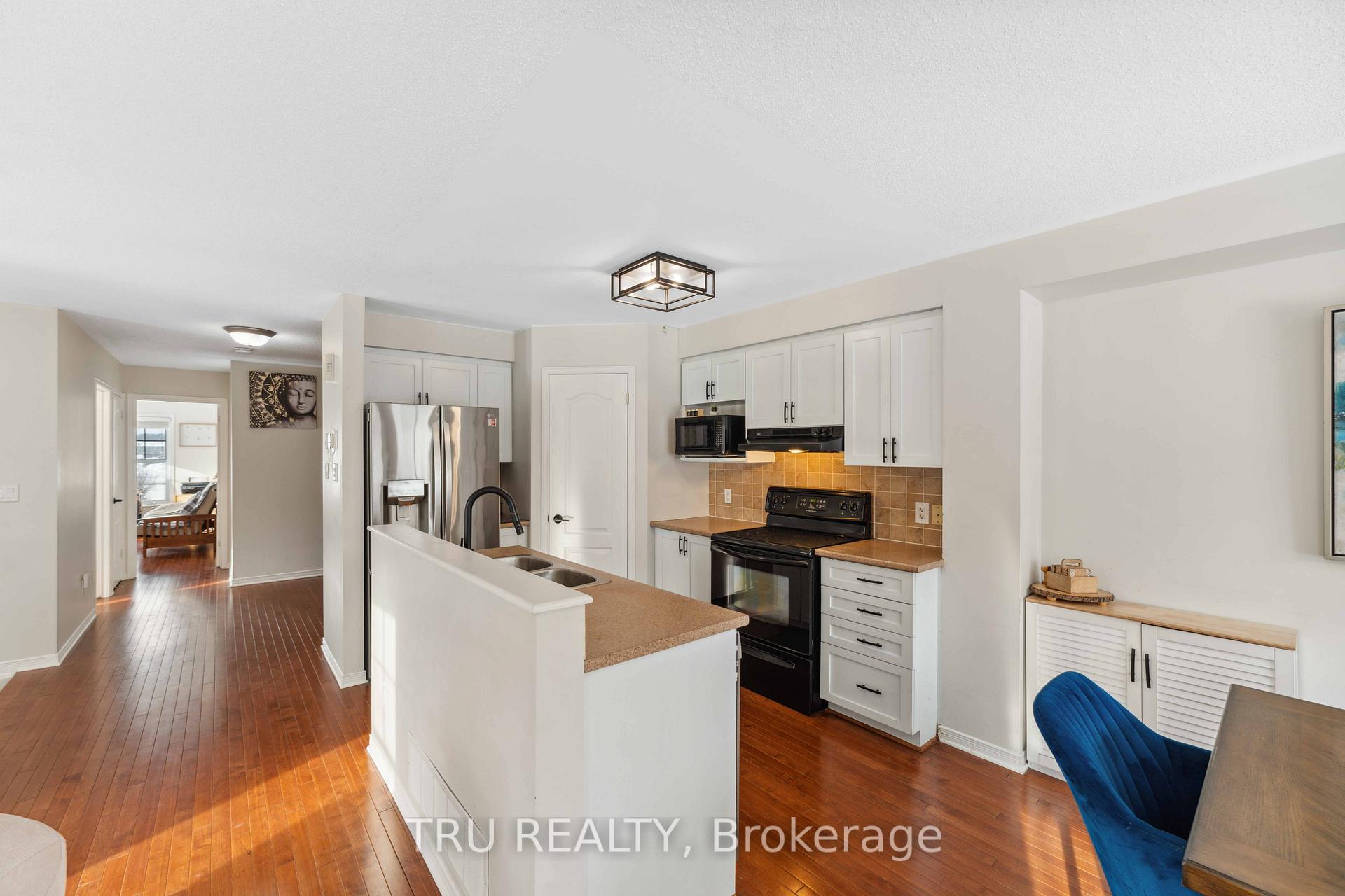 Photo 13 of 148 Prem Circle, Ottawa, Barrhaven - Cedargrove/Fraserdale — HOMEH