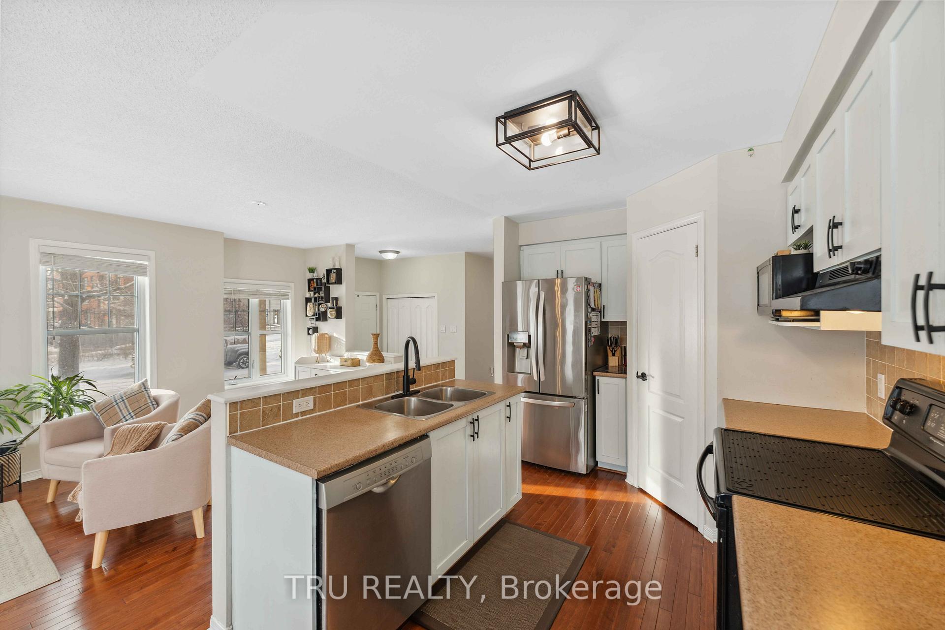 Photo 14 of 148 Prem Circle, Ottawa, Barrhaven - Cedargrove/Fraserdale — HOMEH