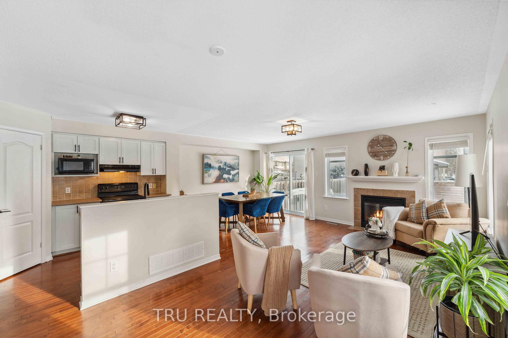 Photo 16 of 148 Prem Circle, Ottawa, Barrhaven - Cedargrove/Fraserdale — HOMEH