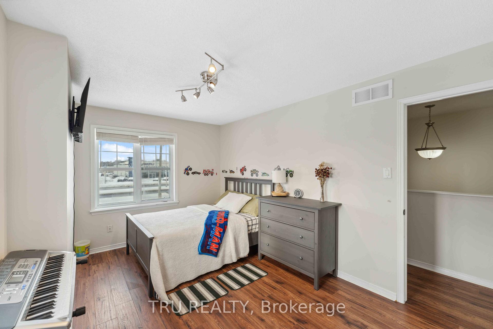 Photo 31 of 148 Prem Circle, Ottawa, Barrhaven - Cedargrove/Fraserdale — HOMEH