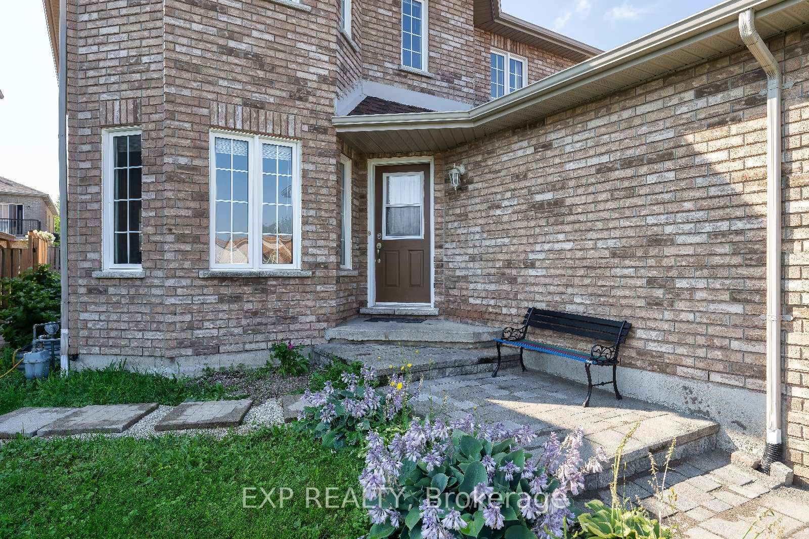Photo 2 of 181 Country Lane, Barrie, Painswick South — HOMEH