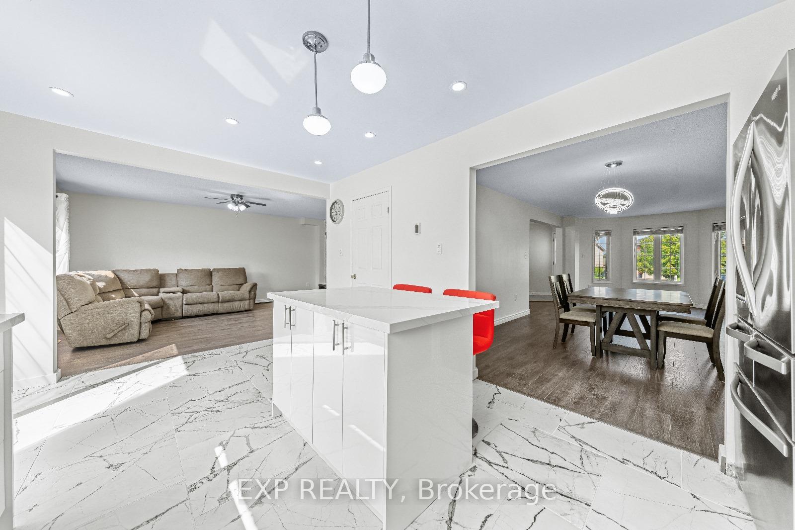 Photo 6 of 181 Country Lane, Barrie, Painswick South — HOMEH