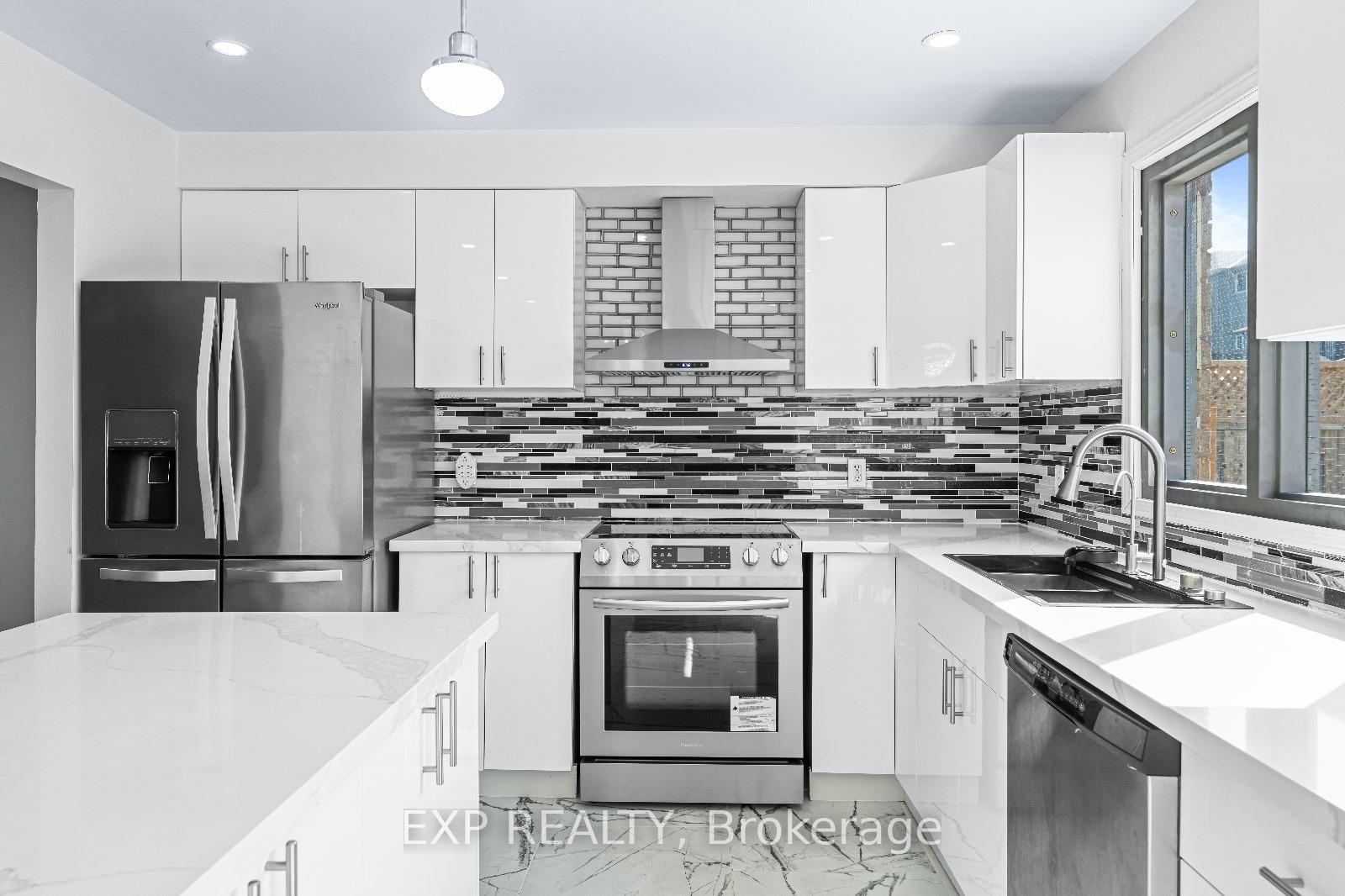 Photo 8 of 181 Country Lane, Barrie, Painswick South — HOMEH