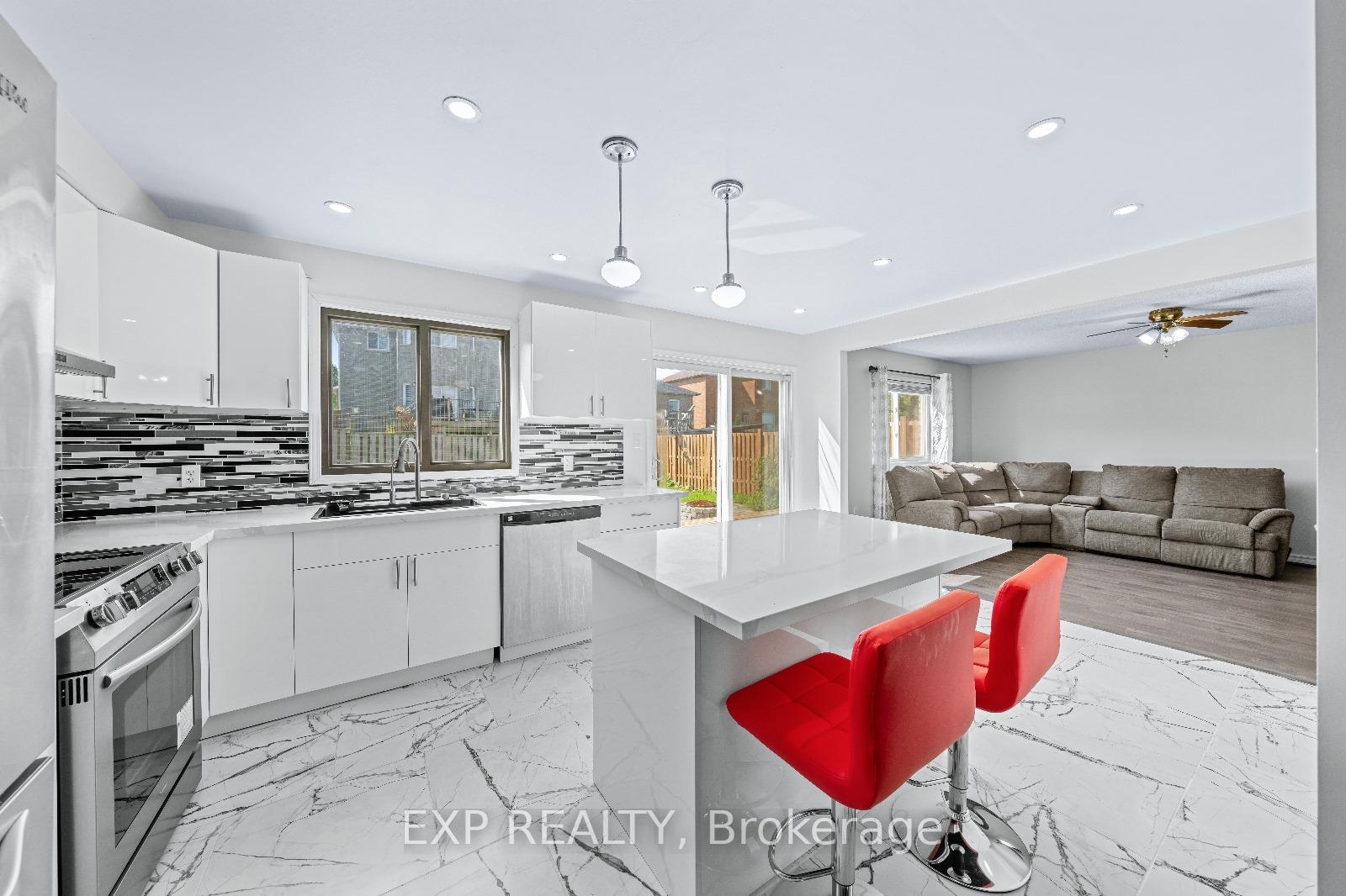 Photo 9 of 181 Country Lane, Barrie, Painswick South — HOMEH