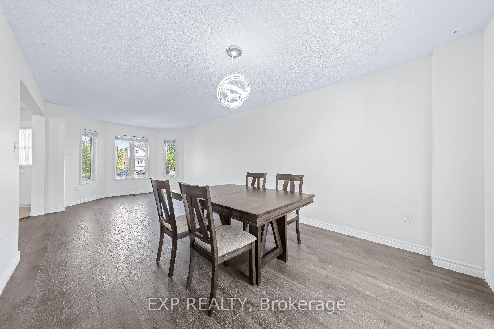 Photo 10 of 181 Country Lane, Barrie, Painswick South — HOMEH