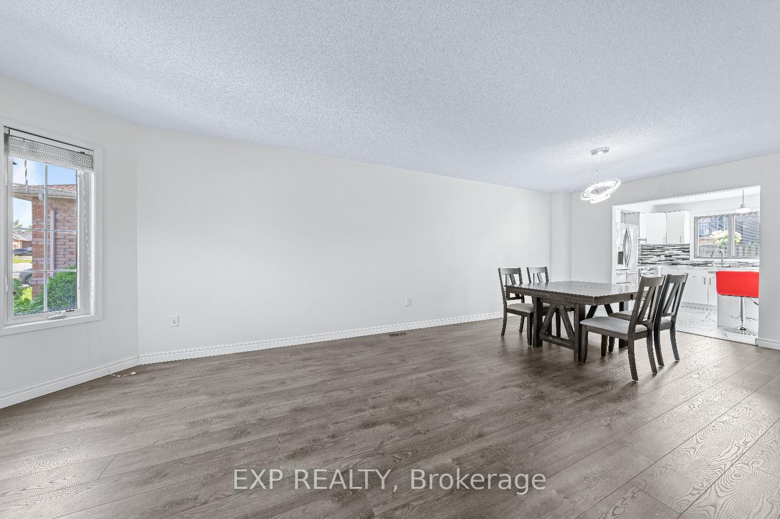 Photo 11 of 181 Country Lane, Barrie, Painswick South — HOMEH