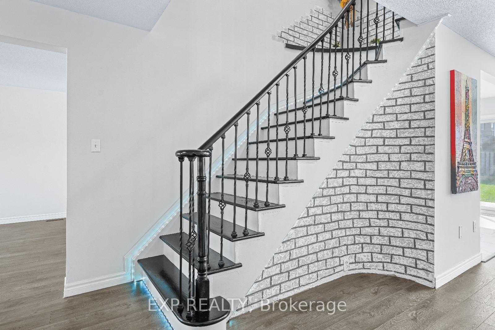 Photo 16 of 181 Country Lane, Barrie, Painswick South — HOMEH