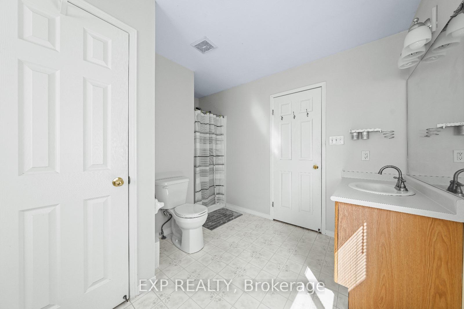 Photo 23 of 181 Country Lane, Barrie, Painswick South — HOMEH