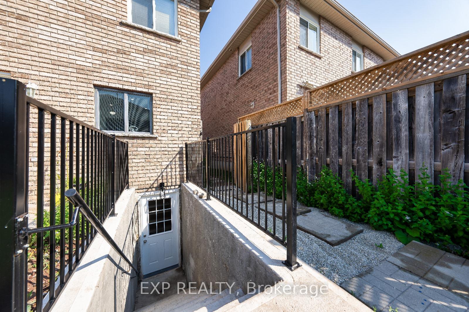 Photo 33 of 181 Country Lane, Barrie, Painswick South — HOMEH
