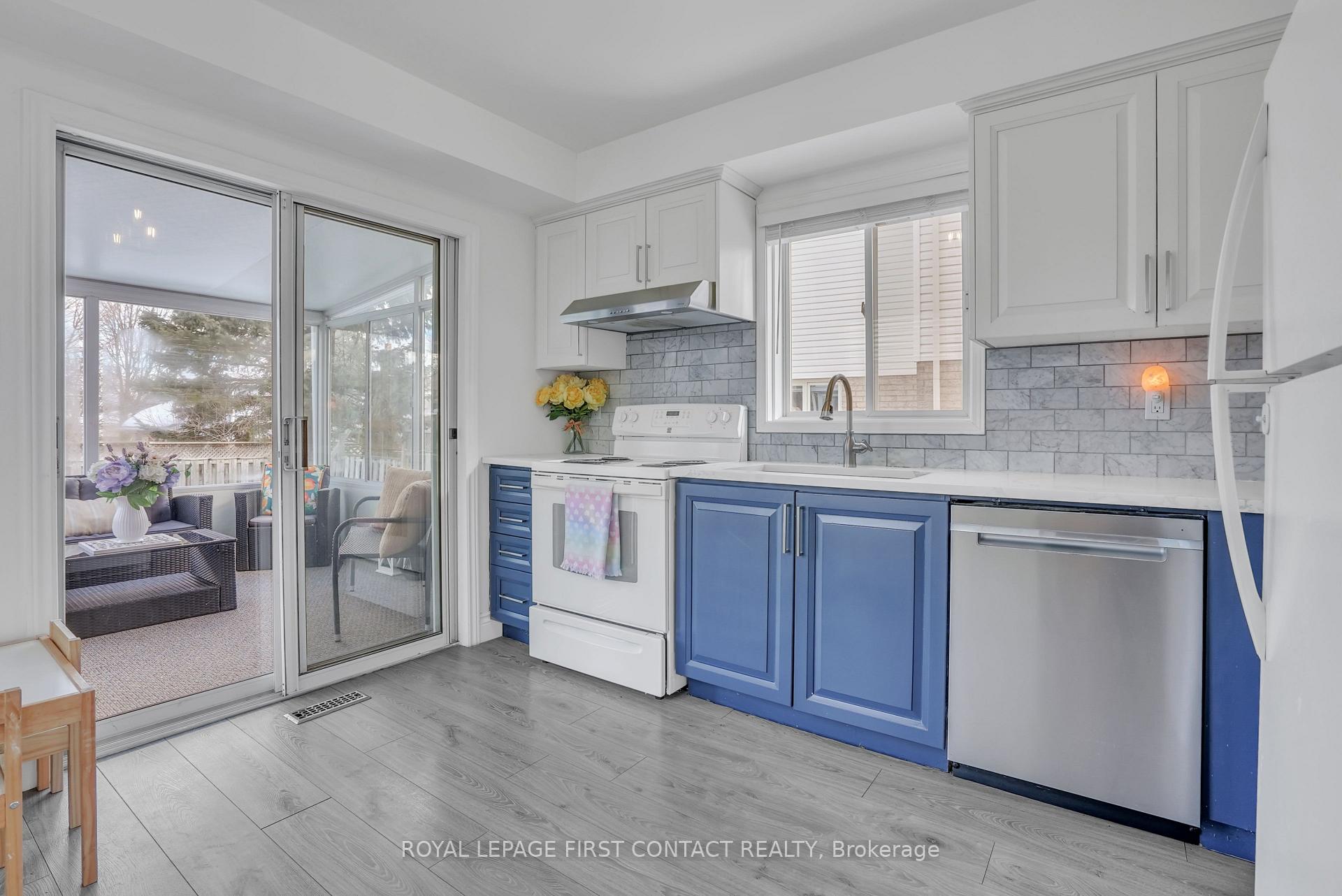 Photo 8 of 24 Ward Drive, Barrie, Painswick North — HOMEH