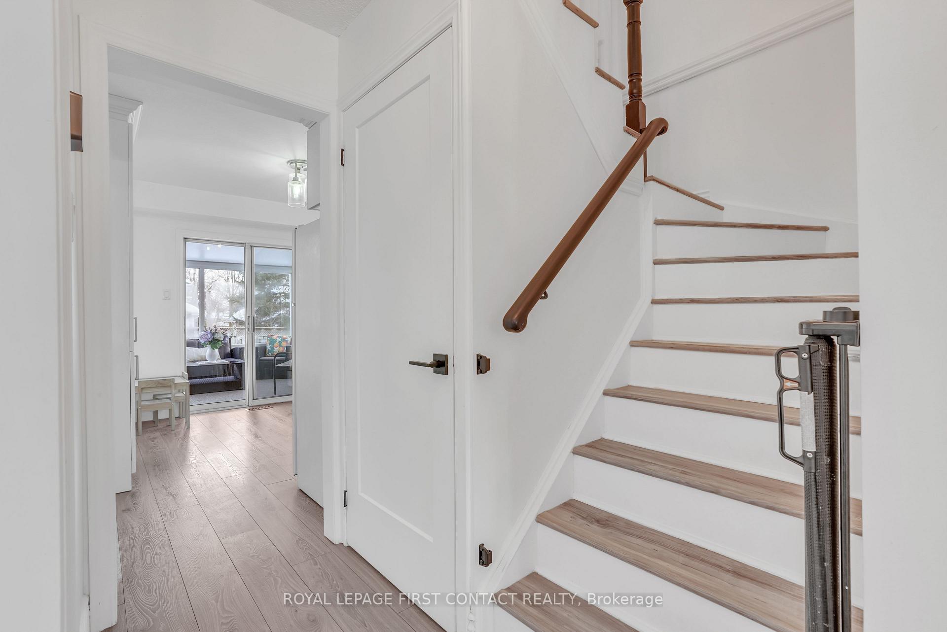 Photo 14 of 24 Ward Drive, Barrie, Painswick North — HOMEH