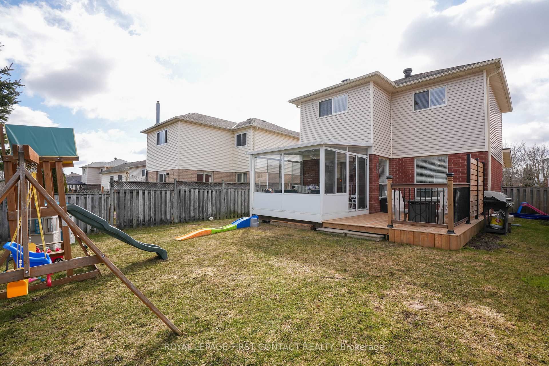 Photo 32 of 24 Ward Drive, Barrie, Painswick North — HOMEH