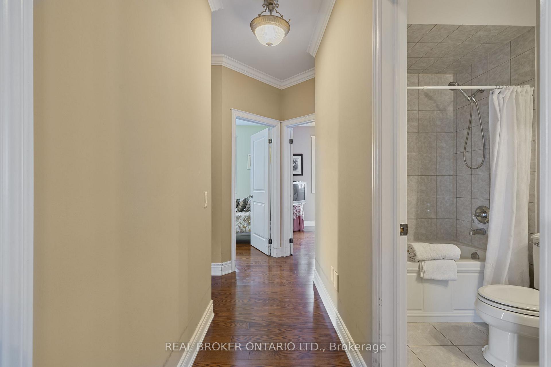 Photo 16 of 28 Hampton Springs Drive, Brampton, Bram East — HOMEH